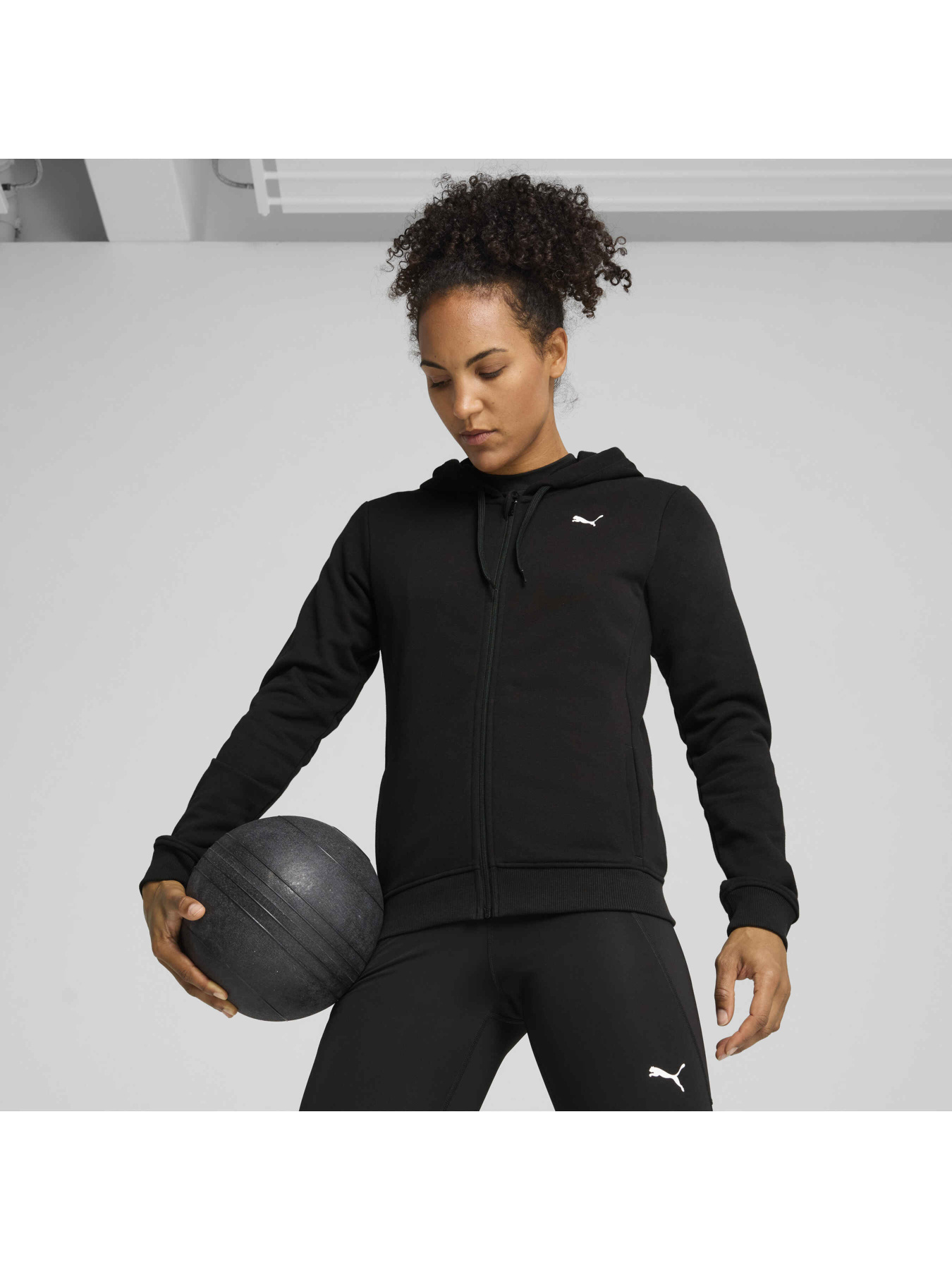 Худи и свитшоты PUMA Tad Essential W Ft Fz модель 525896 Худи и свитшоты PUMA Tad Essential W Ft Fz модель 525896 Фото