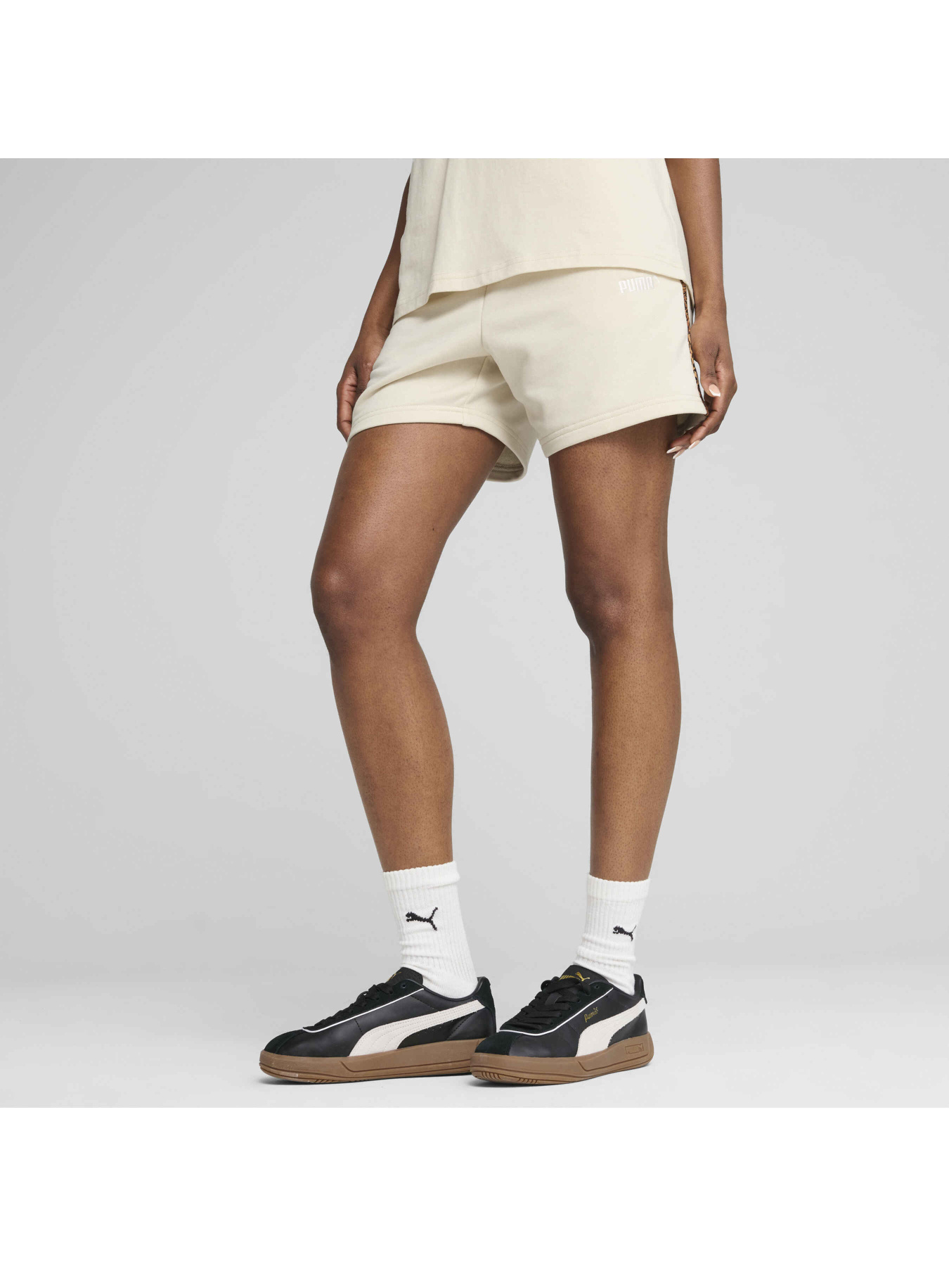 Шорты PUMA Ess Graphic Animal Shorts Tr модель 688535 Фото