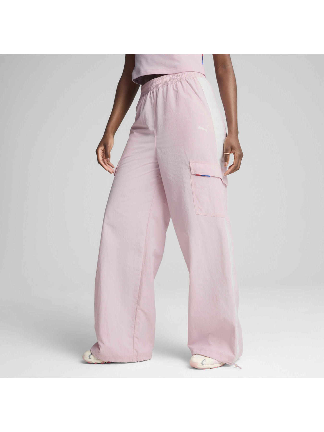 Штани PUMA Bmw Mms Wmn Woven Pants модель 630642 Фото