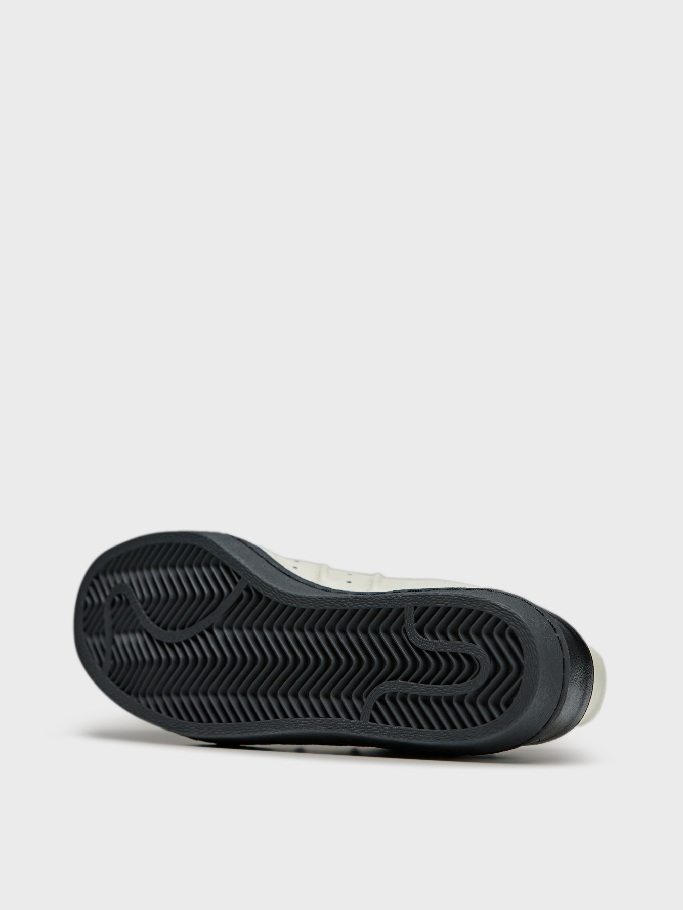 Кеди Adidas Superstar модель IH5770 Кеди Adidas Superstar модель IH5770 Фото
