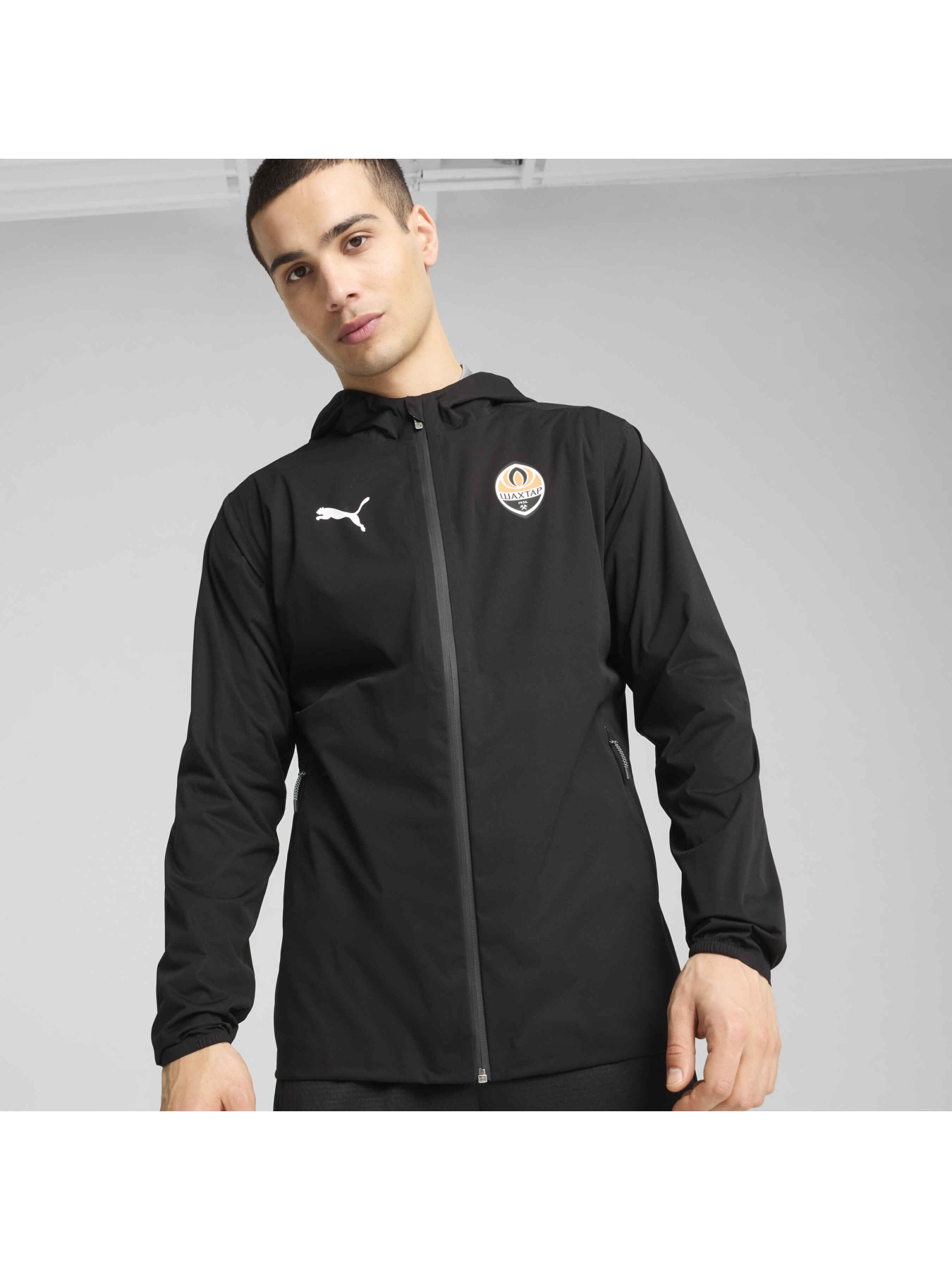 Куртки и дубленки PUMA Fcsd Trg Rain Jacket Pro модель 777857 Куртки и дубленки PUMA Fcsd Trg Rain Jacket Pro модель 777857 Фото