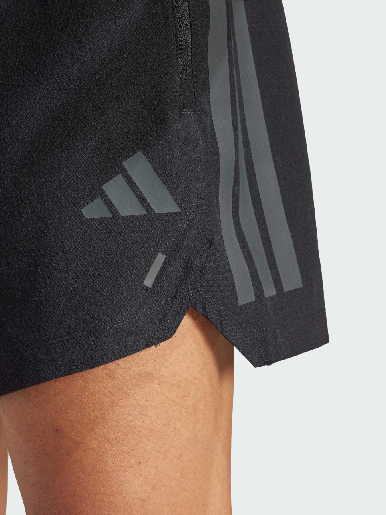 Шорты Adidas 3 Stripes модель JI8206 Шорты Adidas 3 Stripes модель JI8206 Фото
