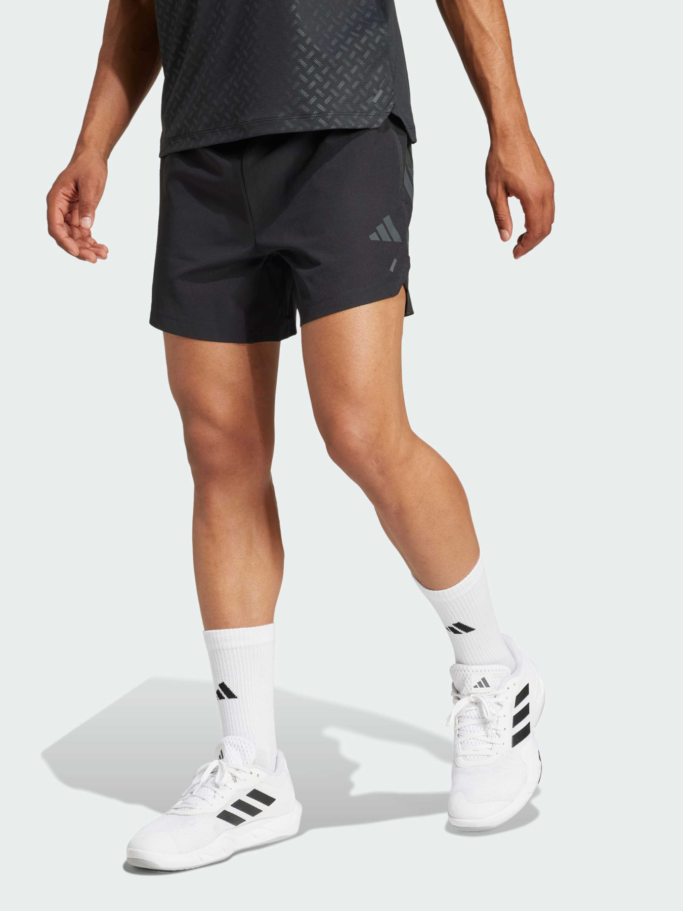 Шорты Adidas 3 Stripes модель JI8206 Шорты Adidas 3 Stripes модель JI8206 Фото