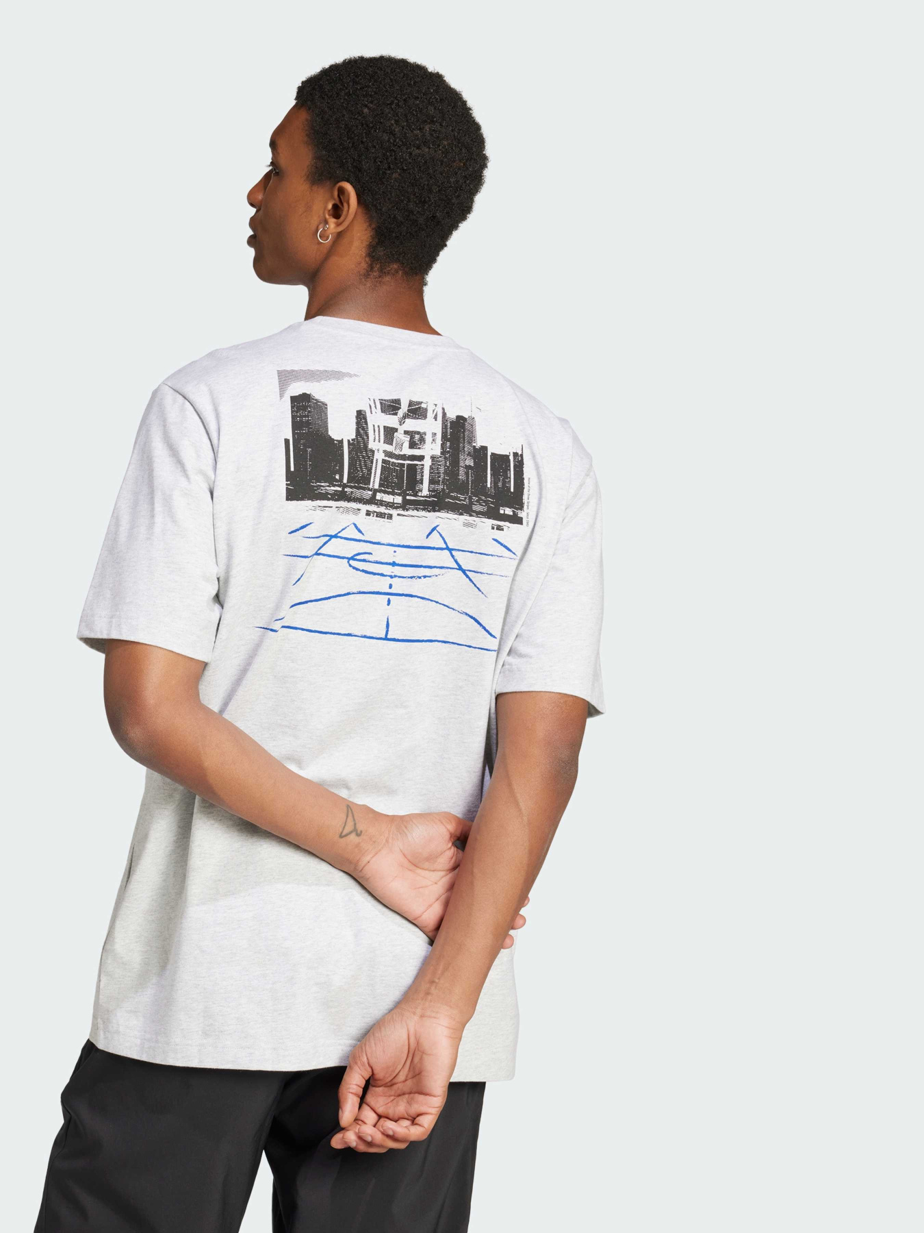 Футболки и поло Adidas модель JN6953 Футболки и поло Adidas модель JN6953 Фото
