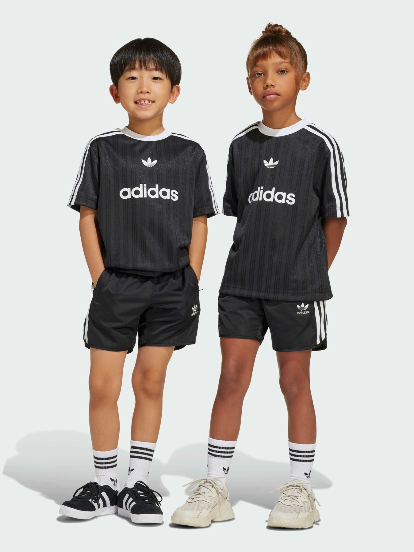Костюмы Adidas Adicolor модель JC7870 Костюмы Adidas Adicolor модель JC7870 Фото