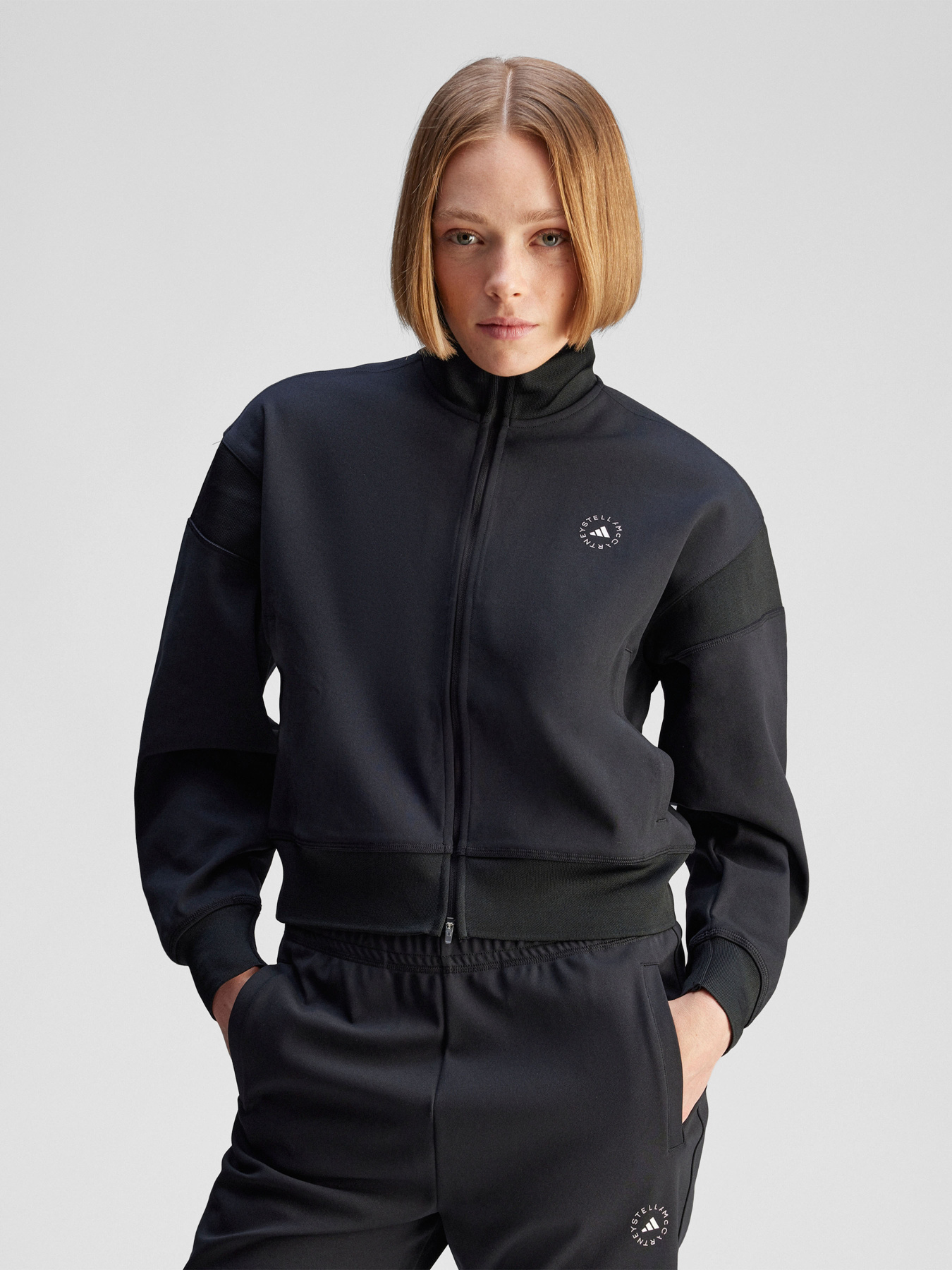 Худи и свитшоты Adidas модель JJ0084 Фото