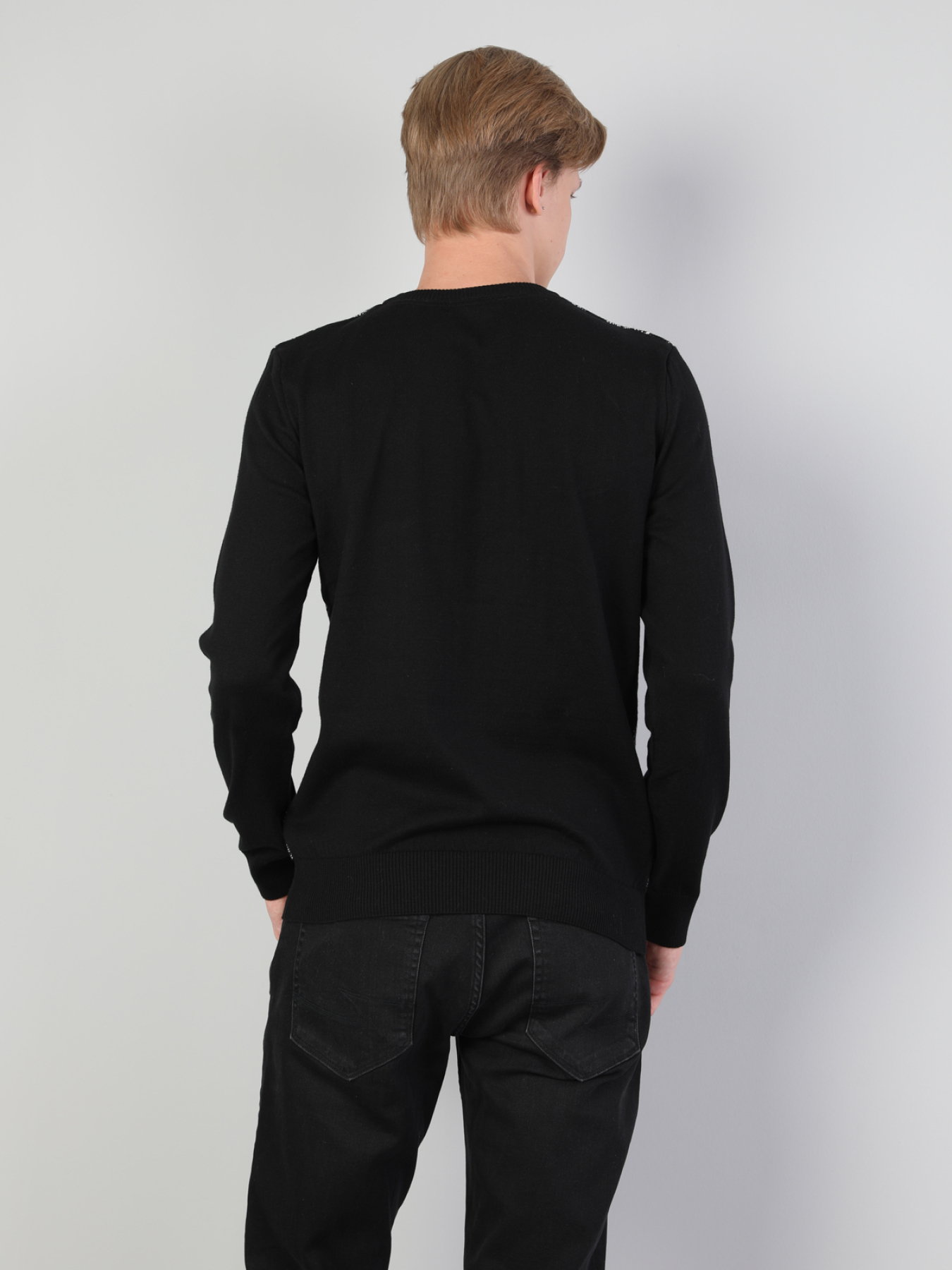 Худи и свитшоты Colin’s модель CL1045875_Q1.V1_BLK Фото