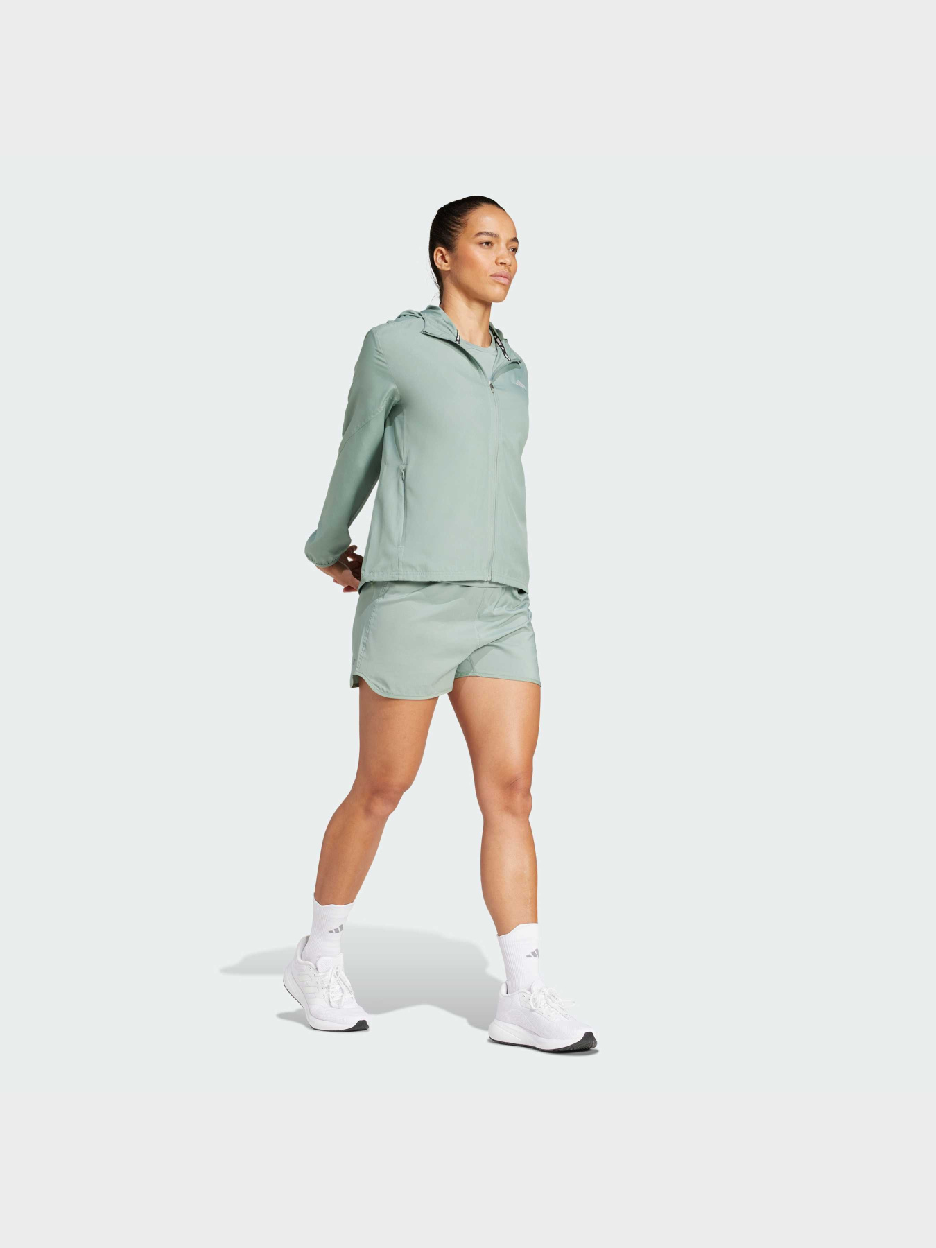 Куртки та дублянки Adidas модель JD2344 Куртки та дублянки Adidas модель JD2344 Фото