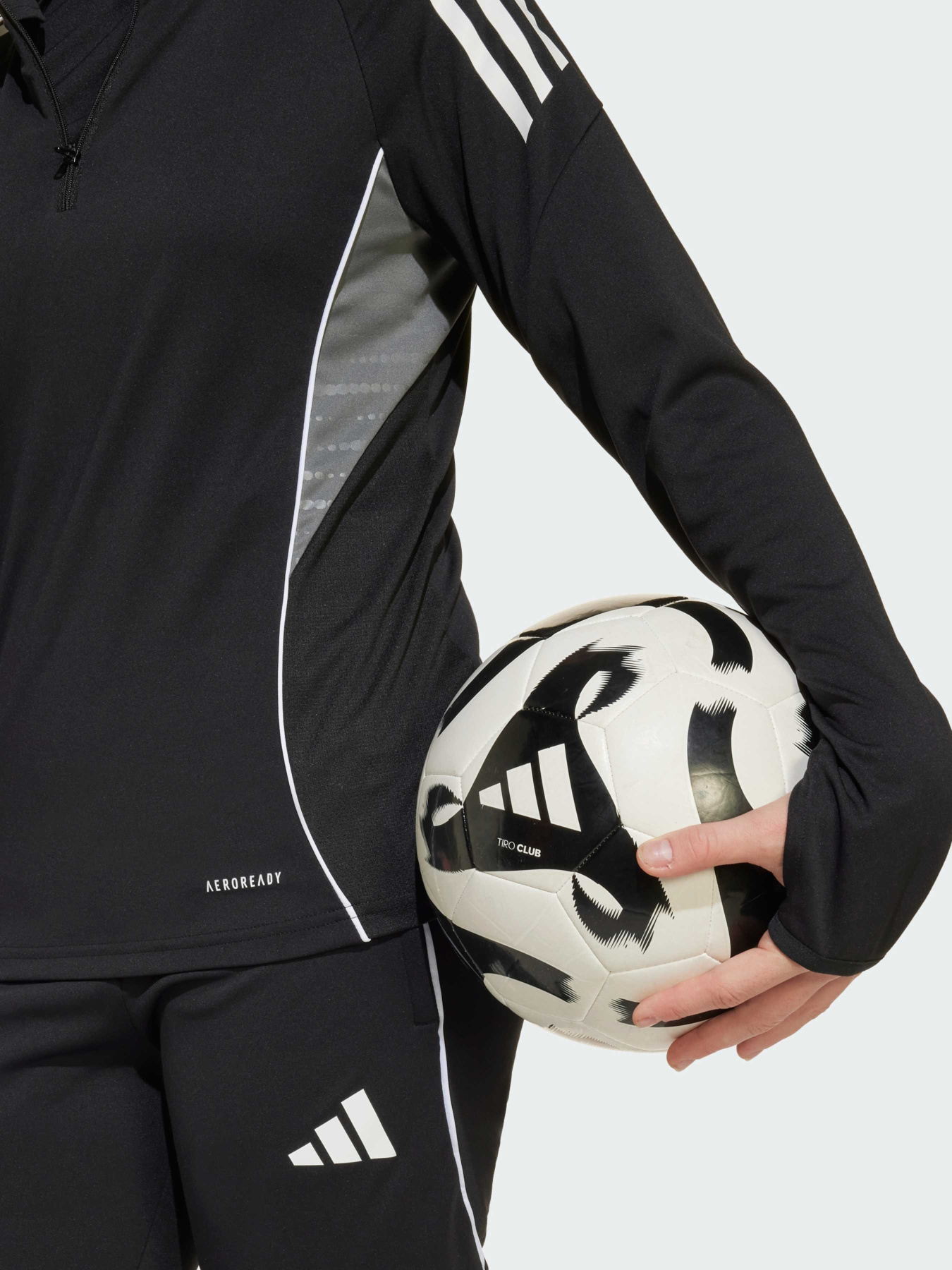 Худи и свитшоты Adidas Tiro модель IW0453 Фото
