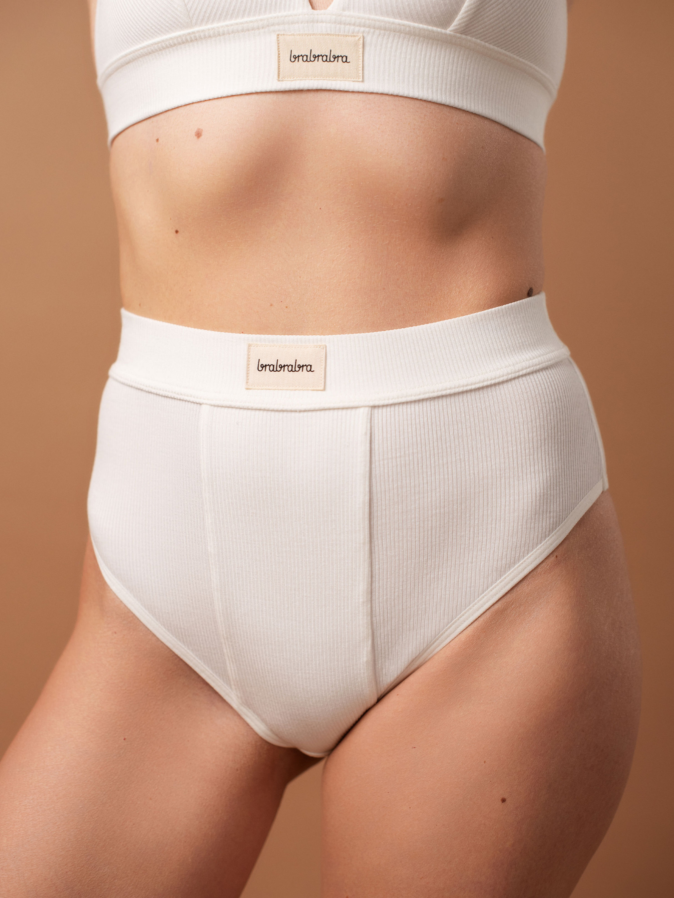 Нижнее белье Brabrabra модель SLZ25302021_Ivory Нижнее белье Brabrabra модель SLZ25302021_Ivory Фото