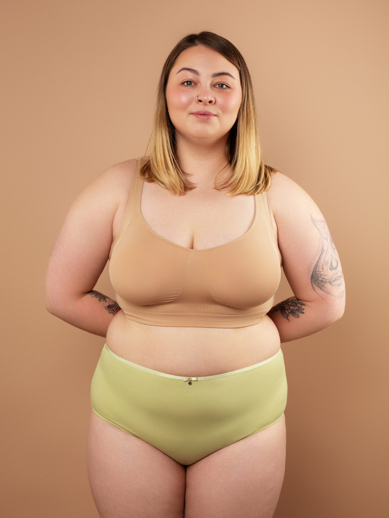 Нижнее белье Brabrabra модель SLZ26902101_beige.khaki.white Фото
