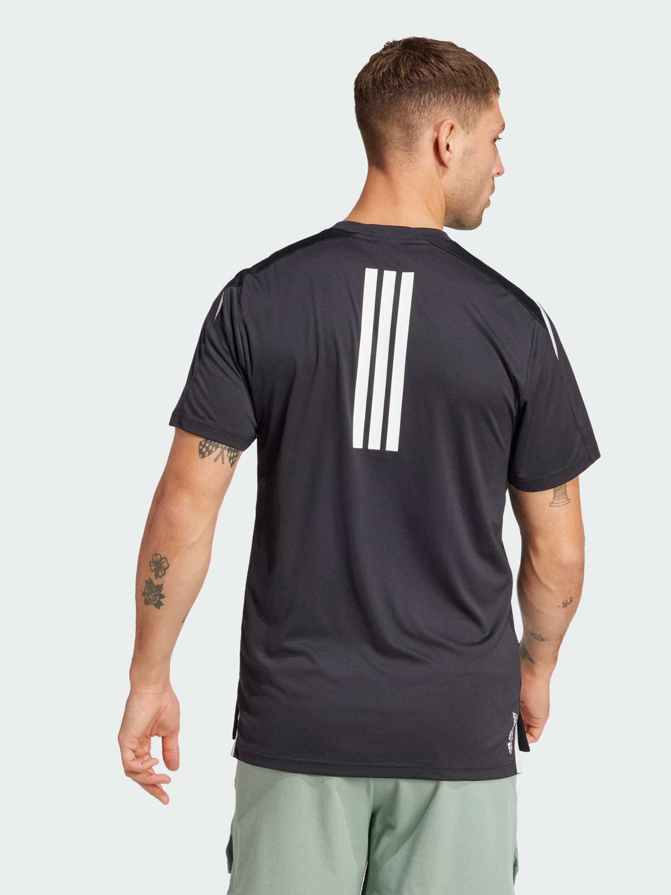 Футболки и поло Adidas модель JI8229 Футболки и поло Adidas модель JI8229 Фото