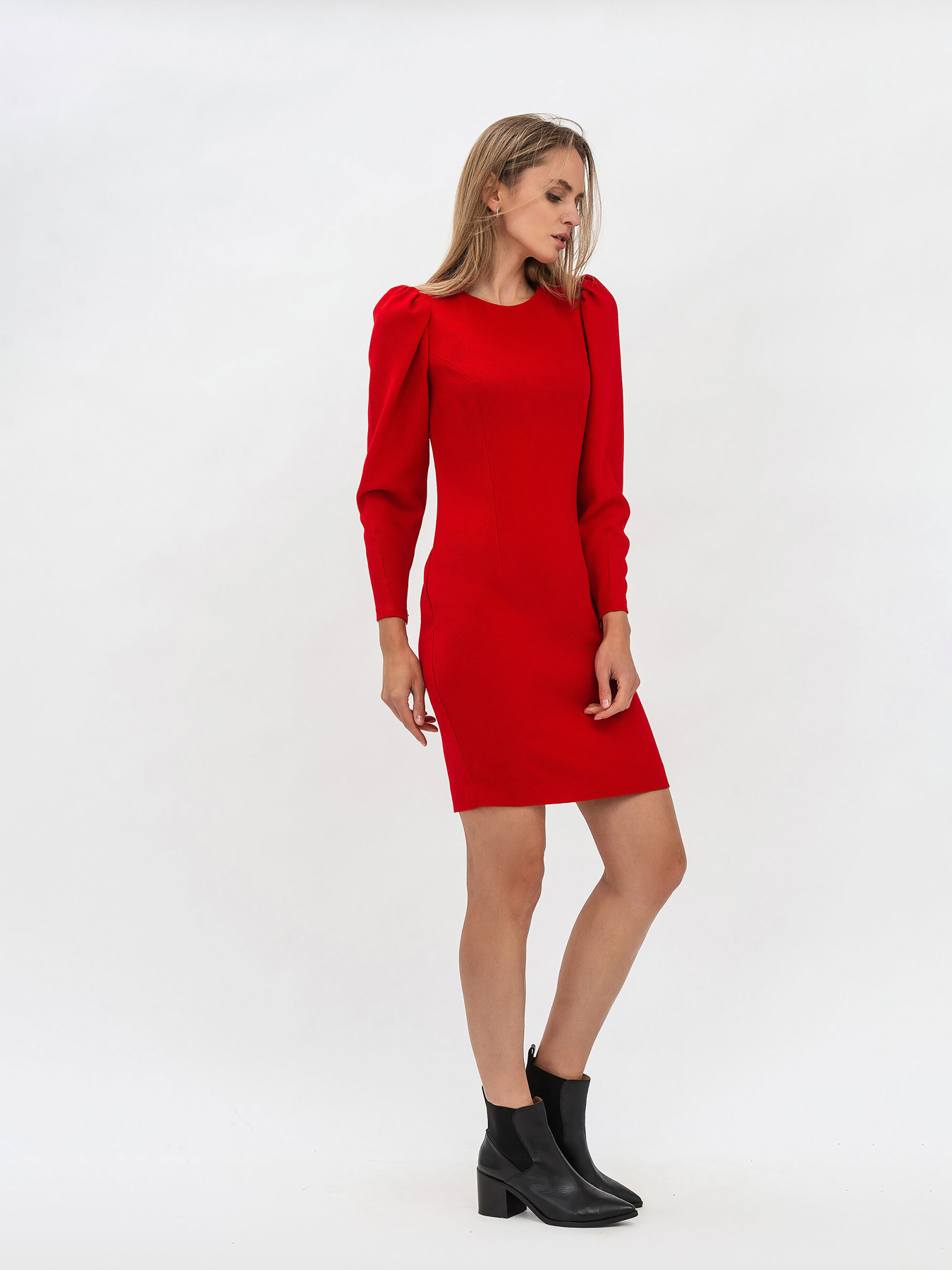 Сукні Lesia модель RedDayina23WMNSDRSSLS Фото