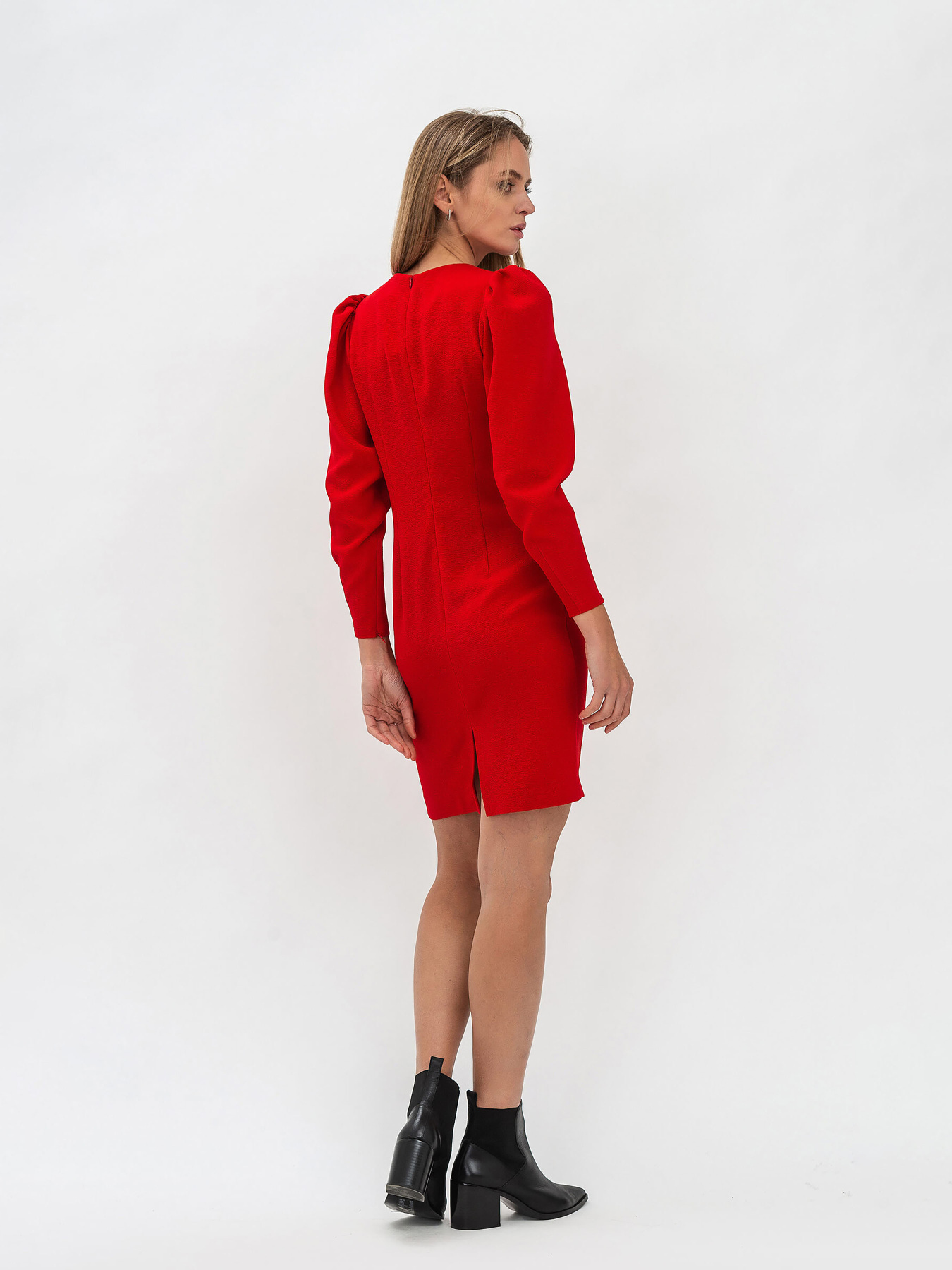 Сукні Lesia модель RedDayina23WMNSDRSSLS Фото