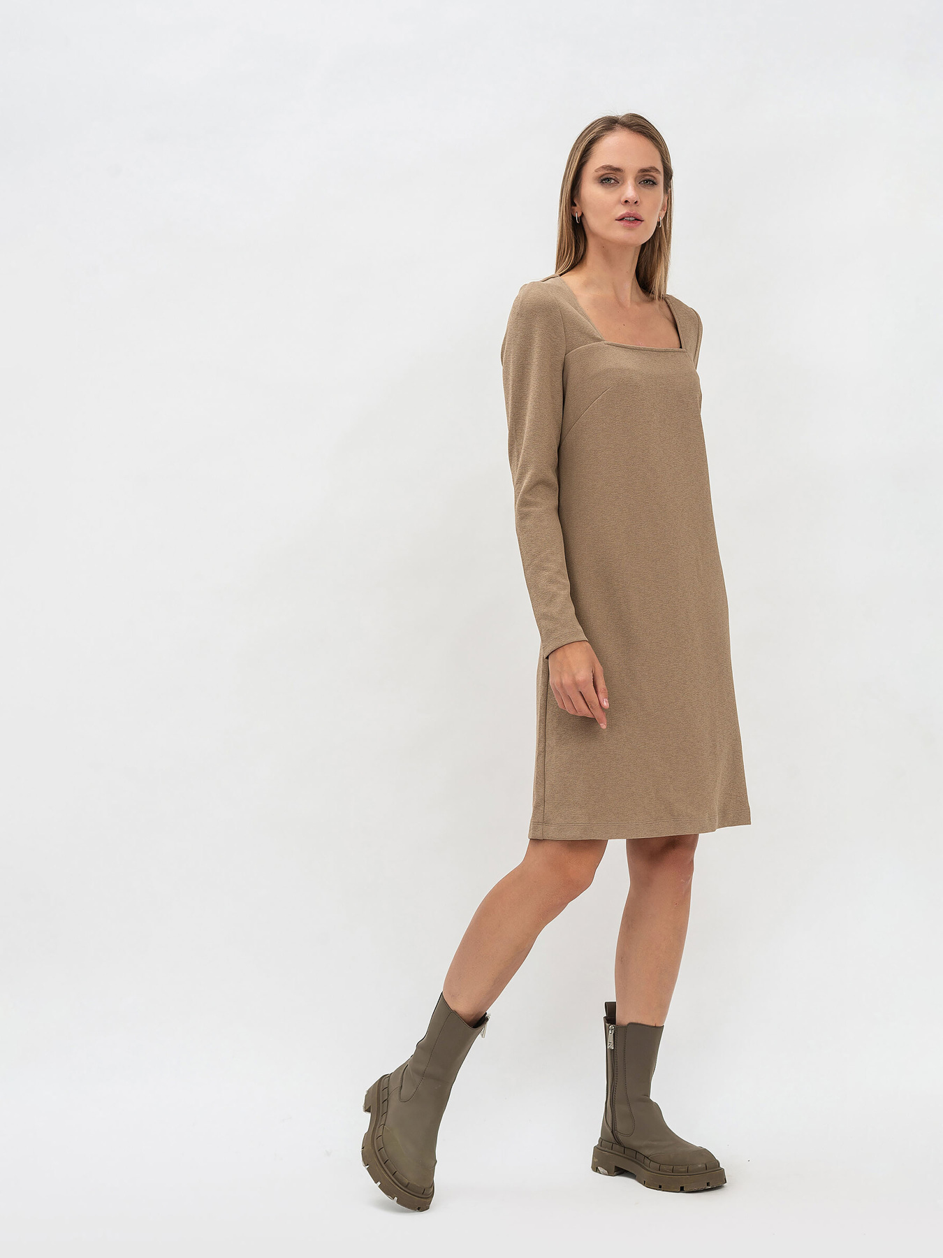 Платья Lesia модель BeigeLeomis61WMNSDRSSLS Фото