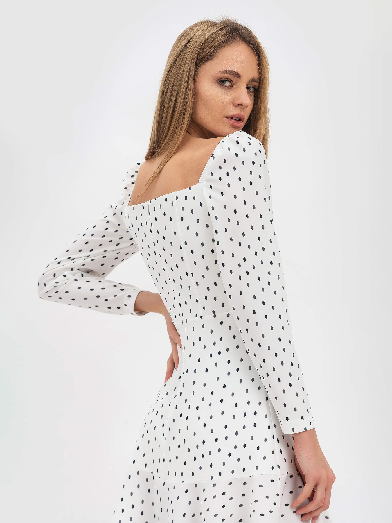 Сукні Lesia модель MilkDafniya01WMNSDRSSLS Фото