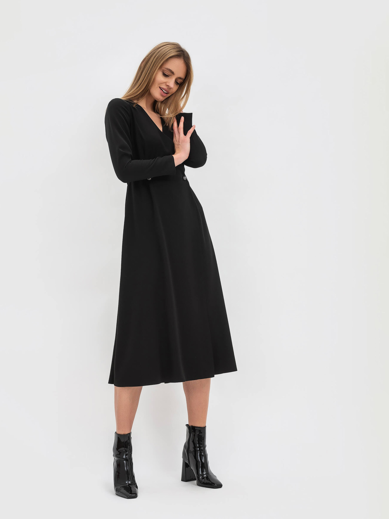 Сукні Lesia модель Efimiya42BlackWMNSDRSSLS Фото
