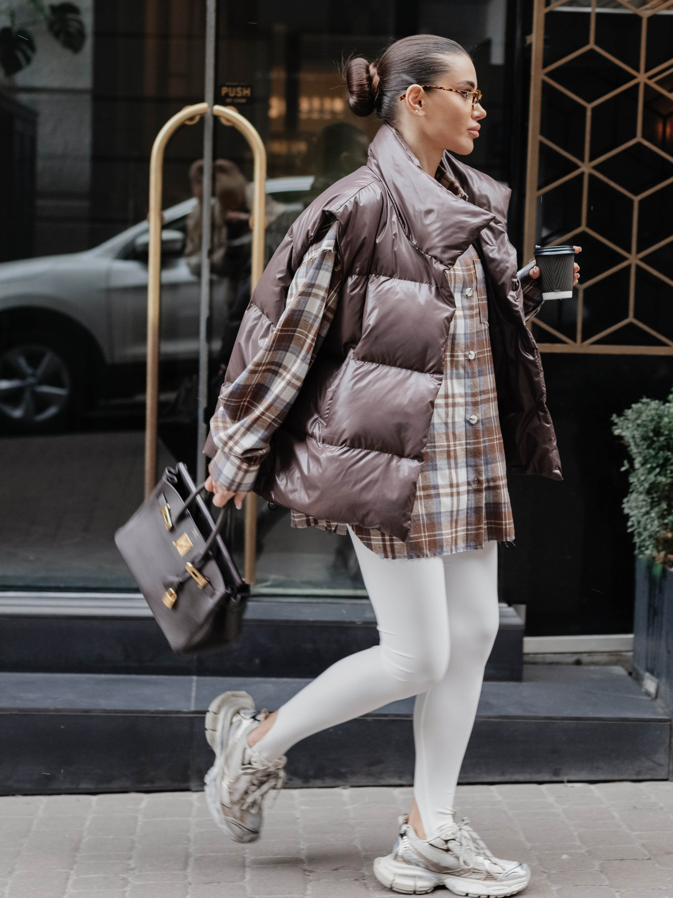 Куртки и дубленки Jadone Fashion модель Zhylet_Soft_chokol Фото