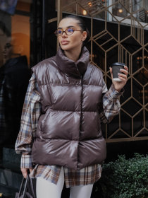 Куртки и дубленки Jadone Fashion модель Zhylet_Soft_chokol Фото