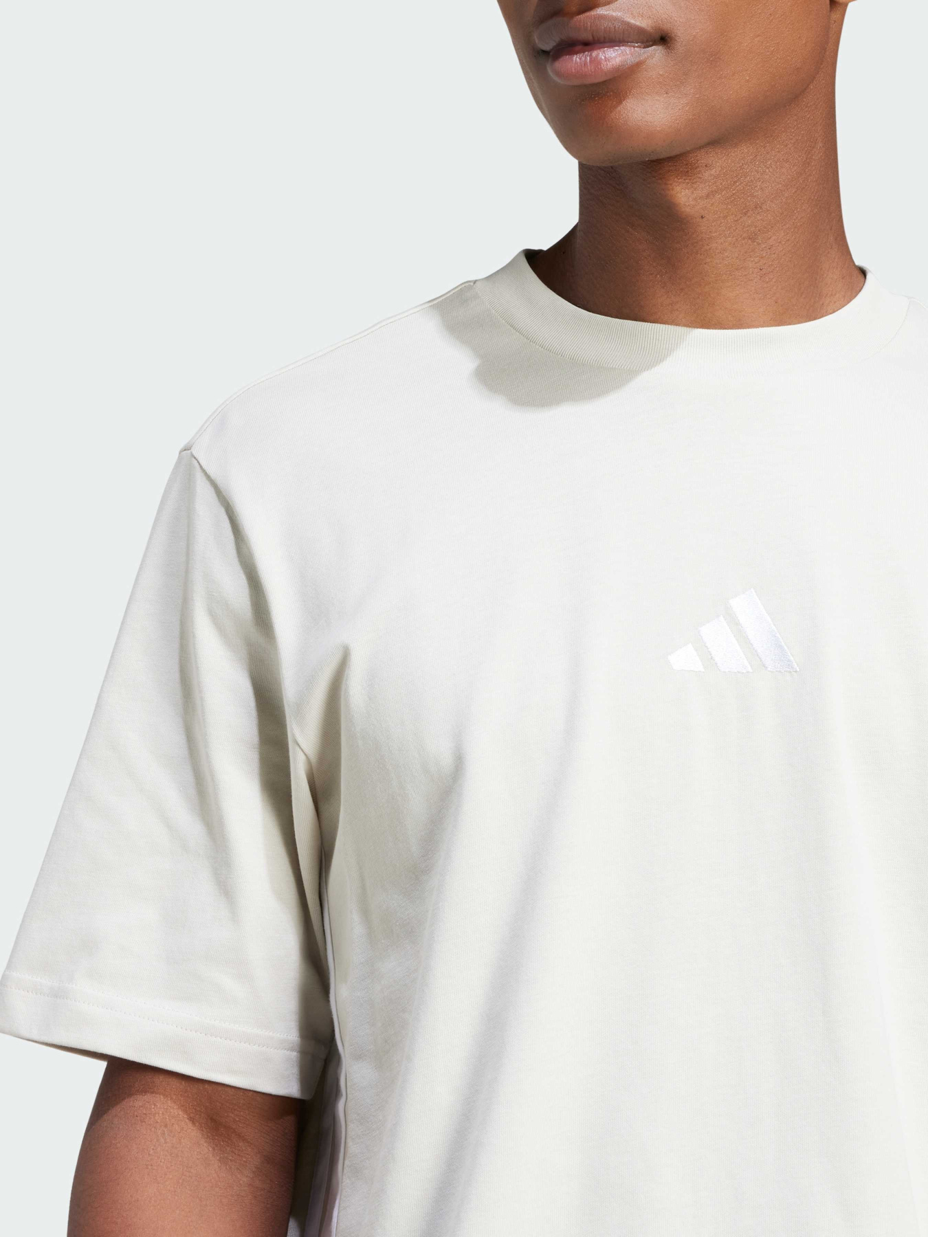Футболки і поло Adidas модель JE6389 Футболки і поло Adidas модель JE6389 Фото