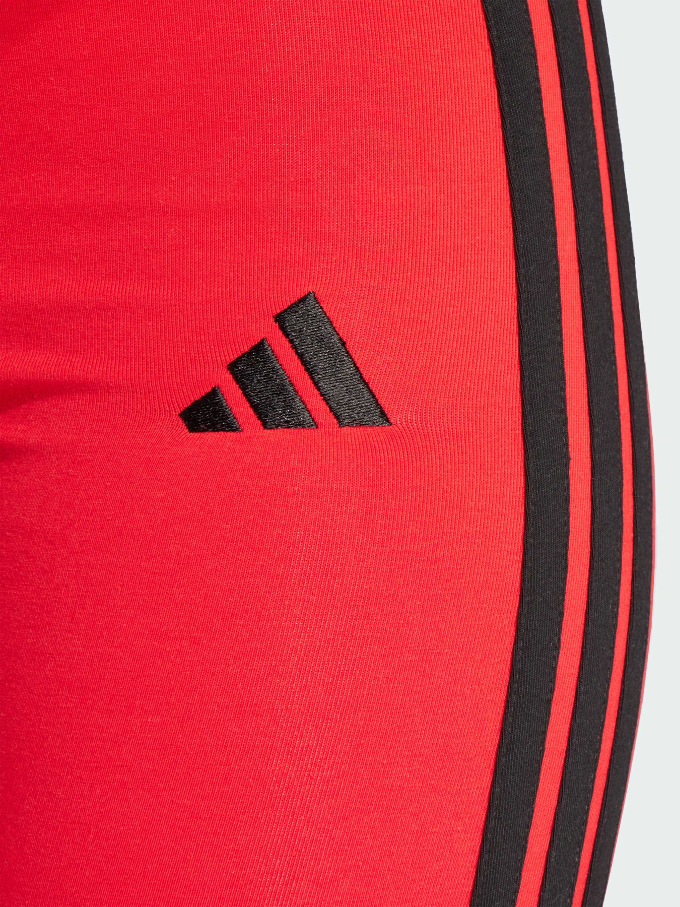 Шорты Adidas модель JD0917 Фото