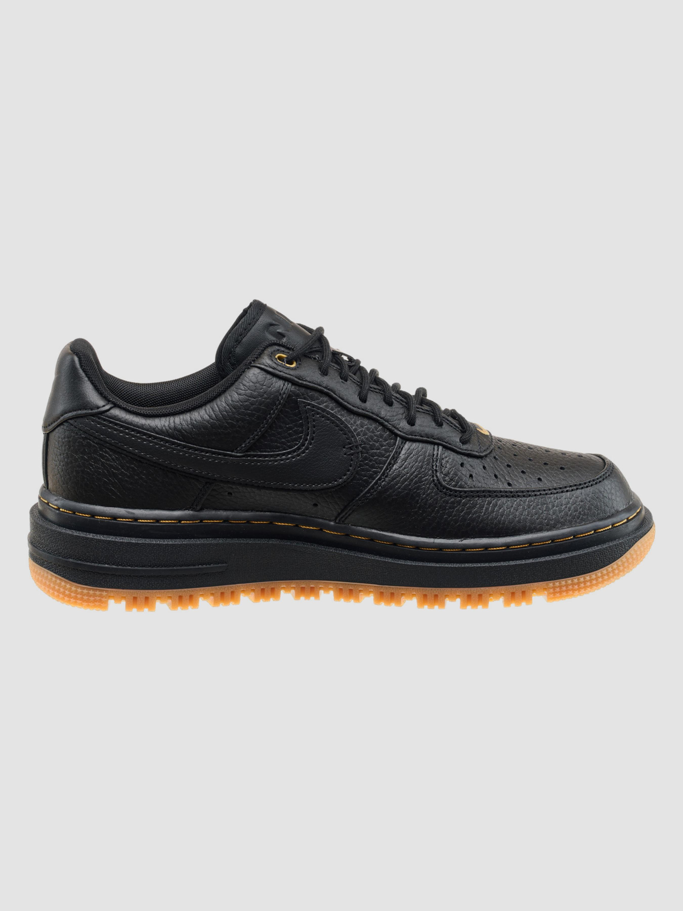 Кроссовки NIKE Air Force модель DB4109-001 Фото