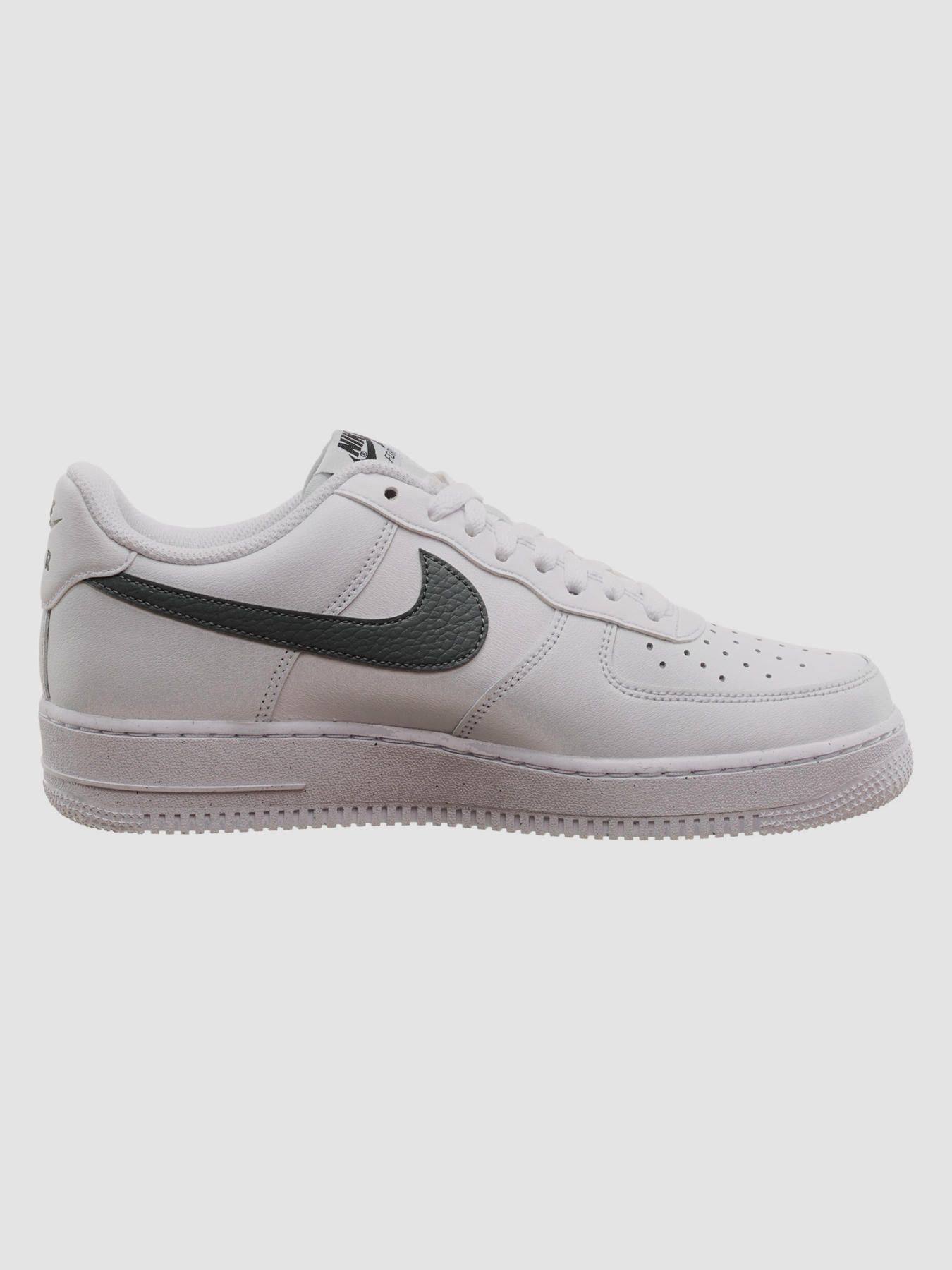 Кросівки NIKE Air Force модель FD0660-100 Фото