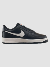 Кросівки NIKE Air Force модель FN7804-001 Фото