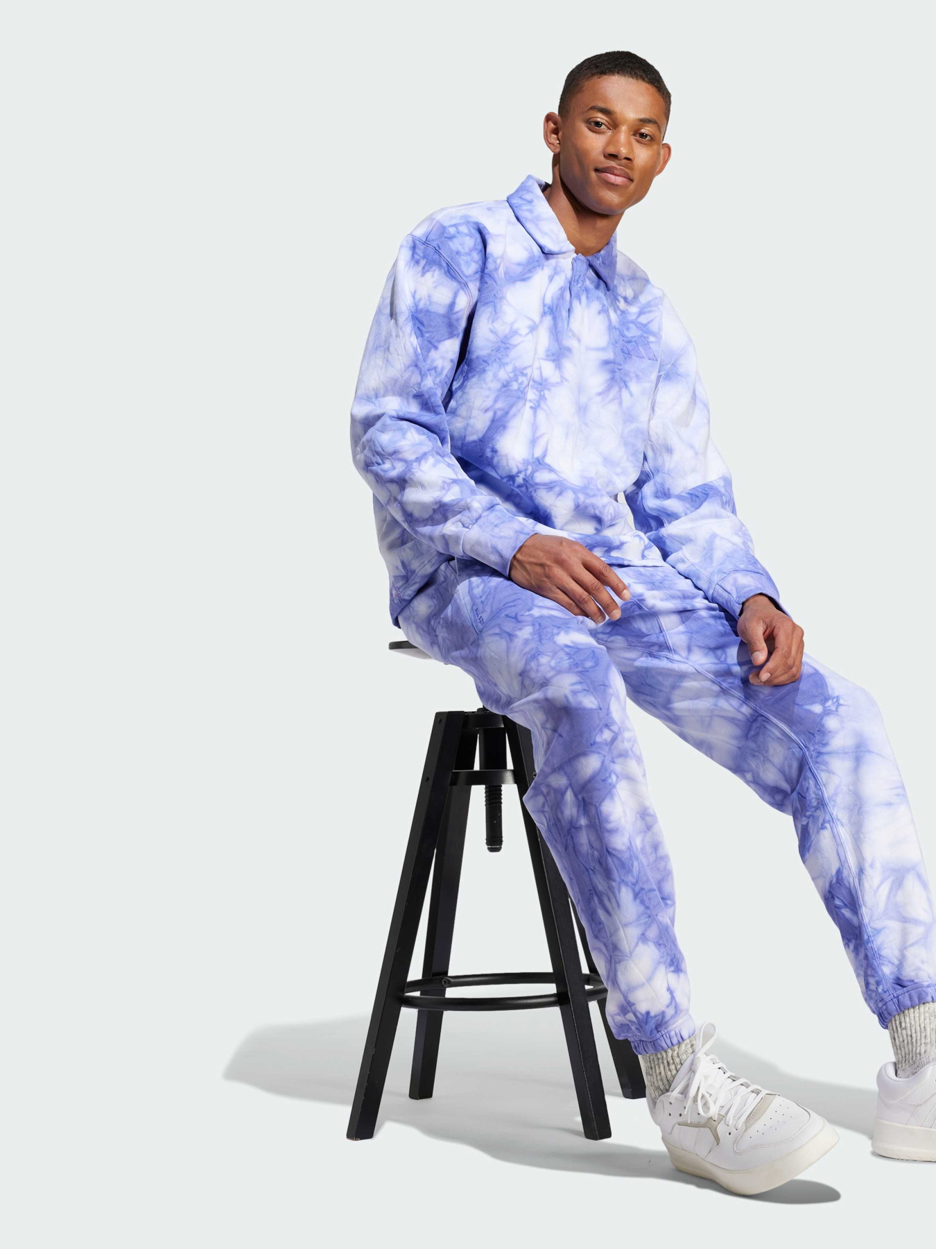 Худи и свитшоты Adidas модель IY6587 Фото