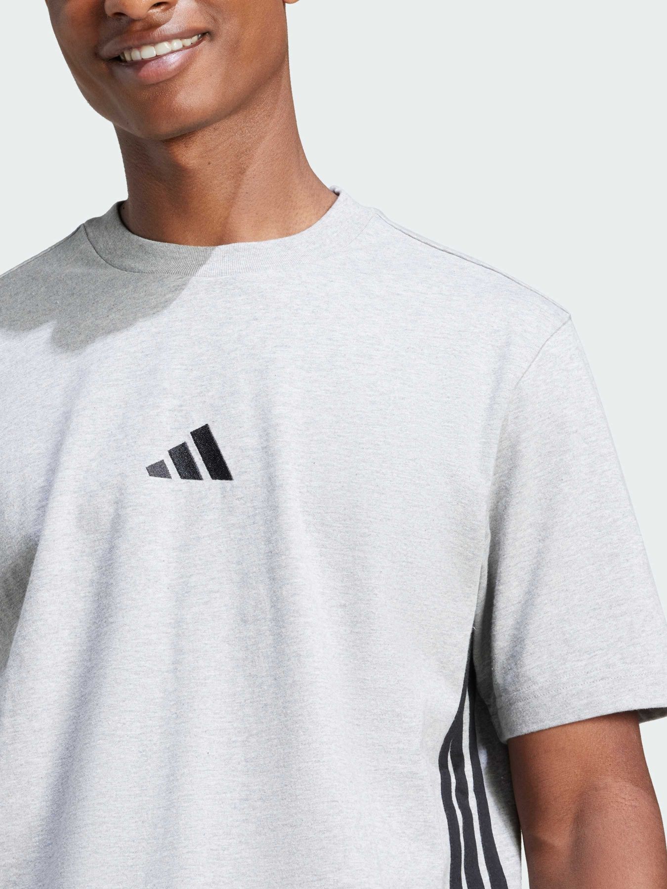 Футболки і поло Adidas модель JE6396 Футболки і поло Adidas модель JE6396 Фото