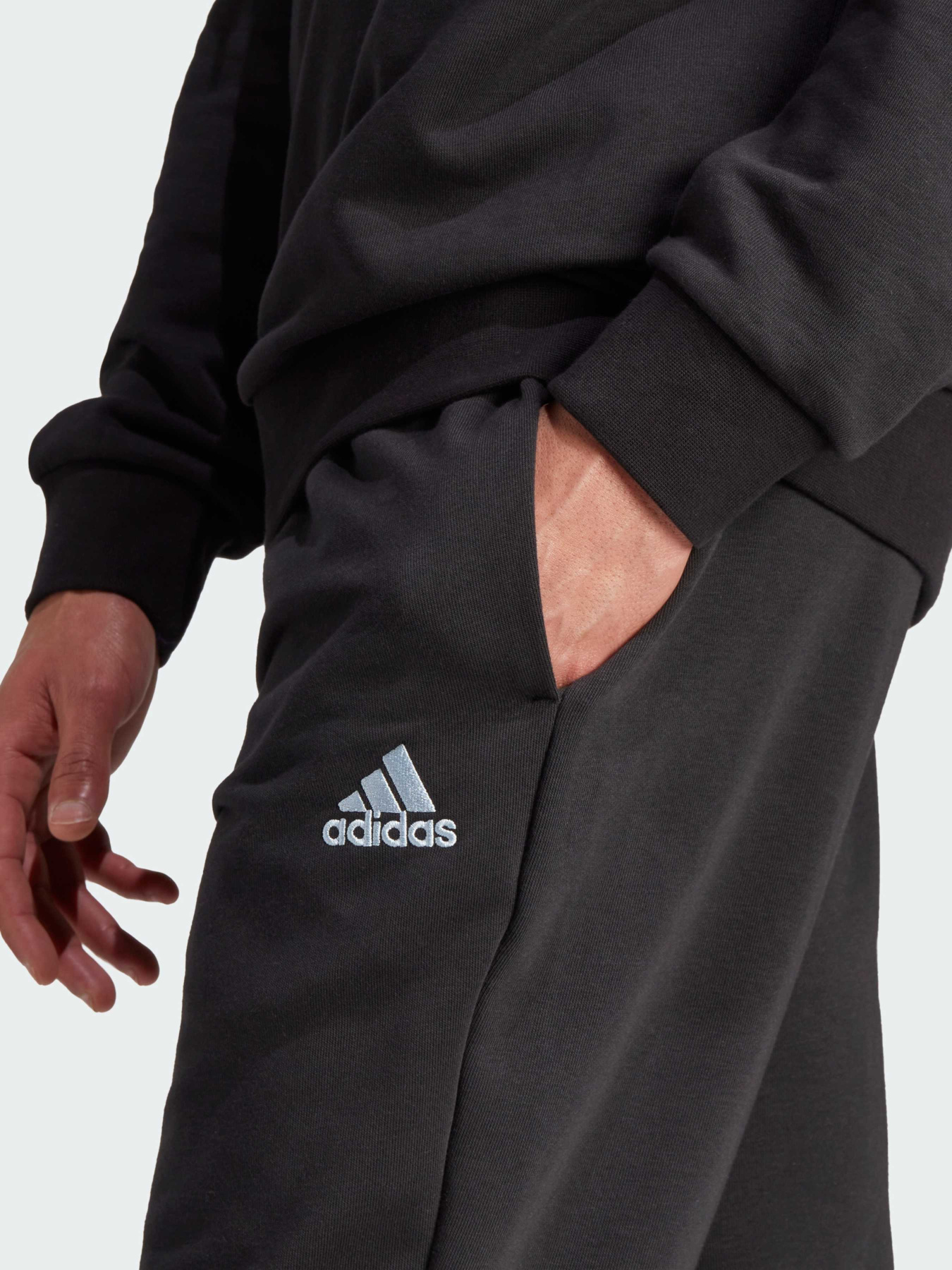 Костюмы Adidas модель IJ8555 Фото