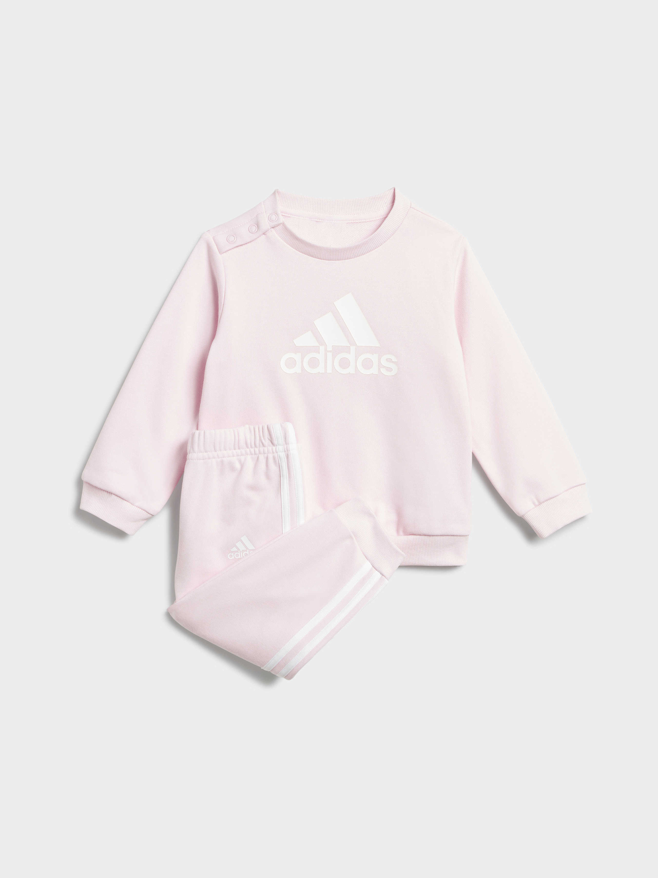 Костюмы Adidas модель IJ8863 Костюмы Adidas модель IJ8863 Фото