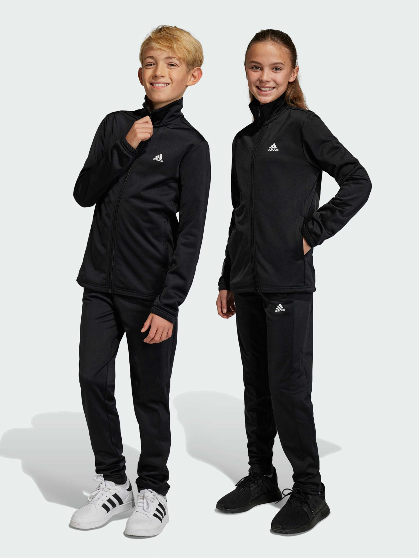Костюмы Adidas модель IC5686 Костюмы Adidas модель IC5686 Фото