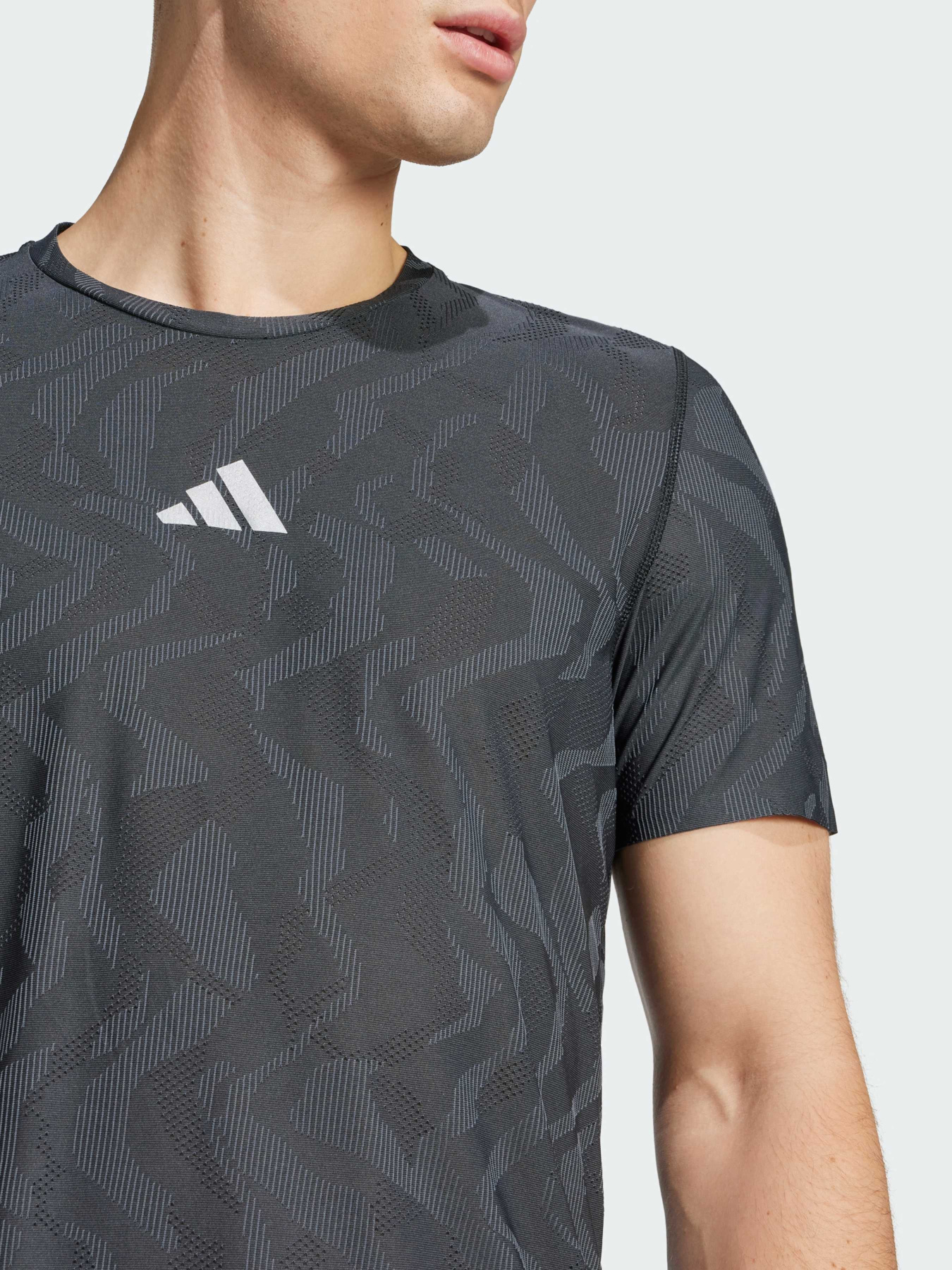 Футболки и поло Adidas модель JC7338 Футболки и поло Adidas модель JC7338 Фото