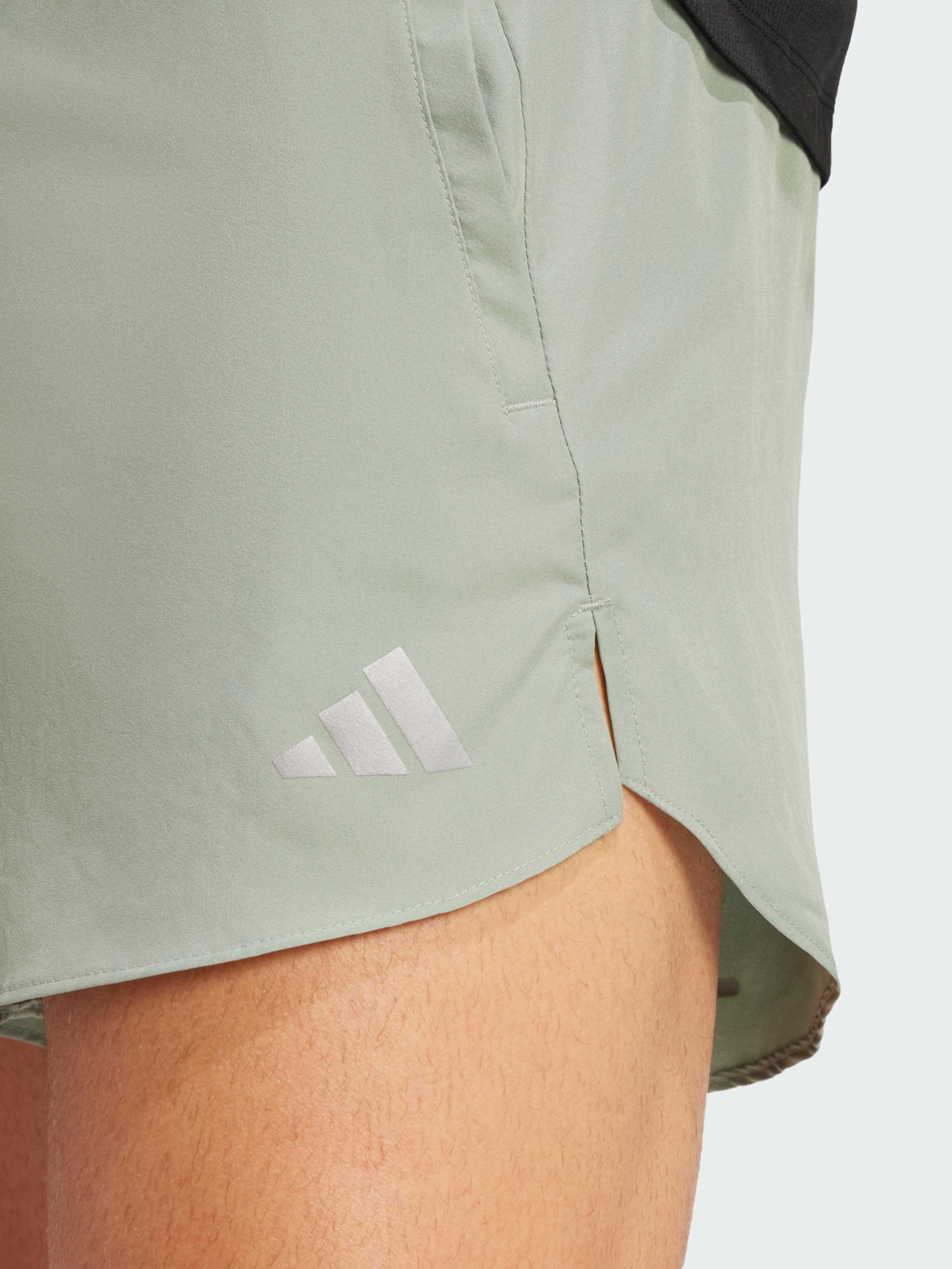 Шорты Adidas модель JD2327 Фото