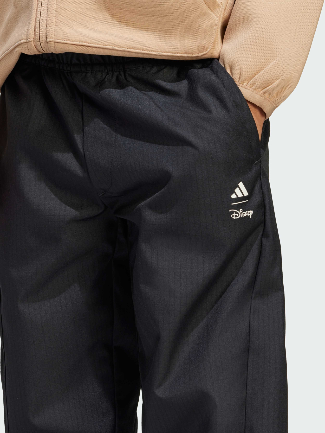 Брюки Adidas x Disney модель JF3643 Брюки Adidas x Disney модель JF3643 Фото