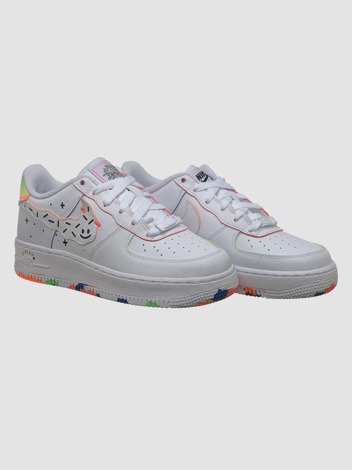 Кроссовки NIKE Air Force 1 Lv8 модель DV1366-111 Кроссовки NIKE Air Force 1 Lv8 модель DV1366-111 Фото