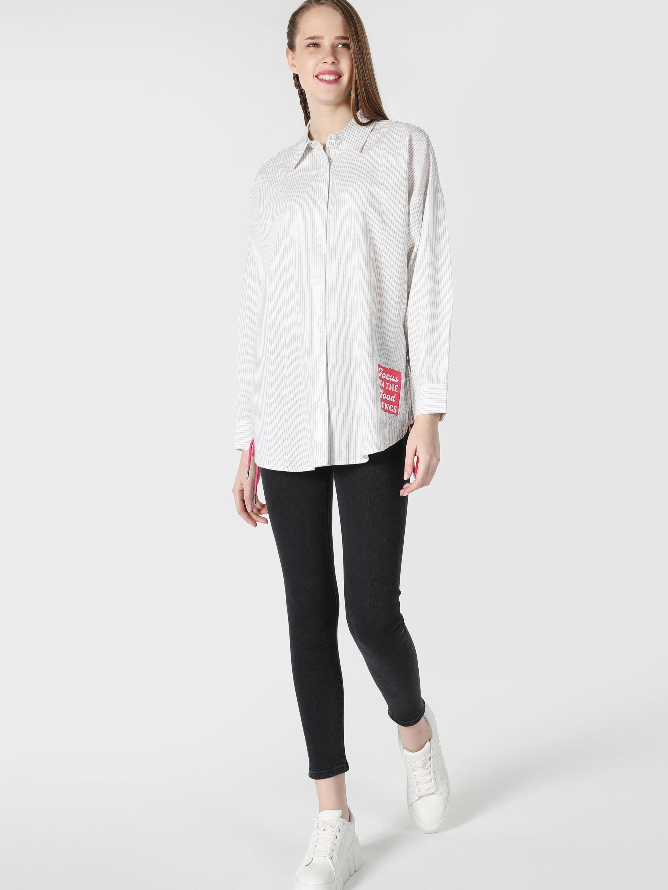 Сорочки Colin’s модель CL1062114_Q1.V1_WHT Фото