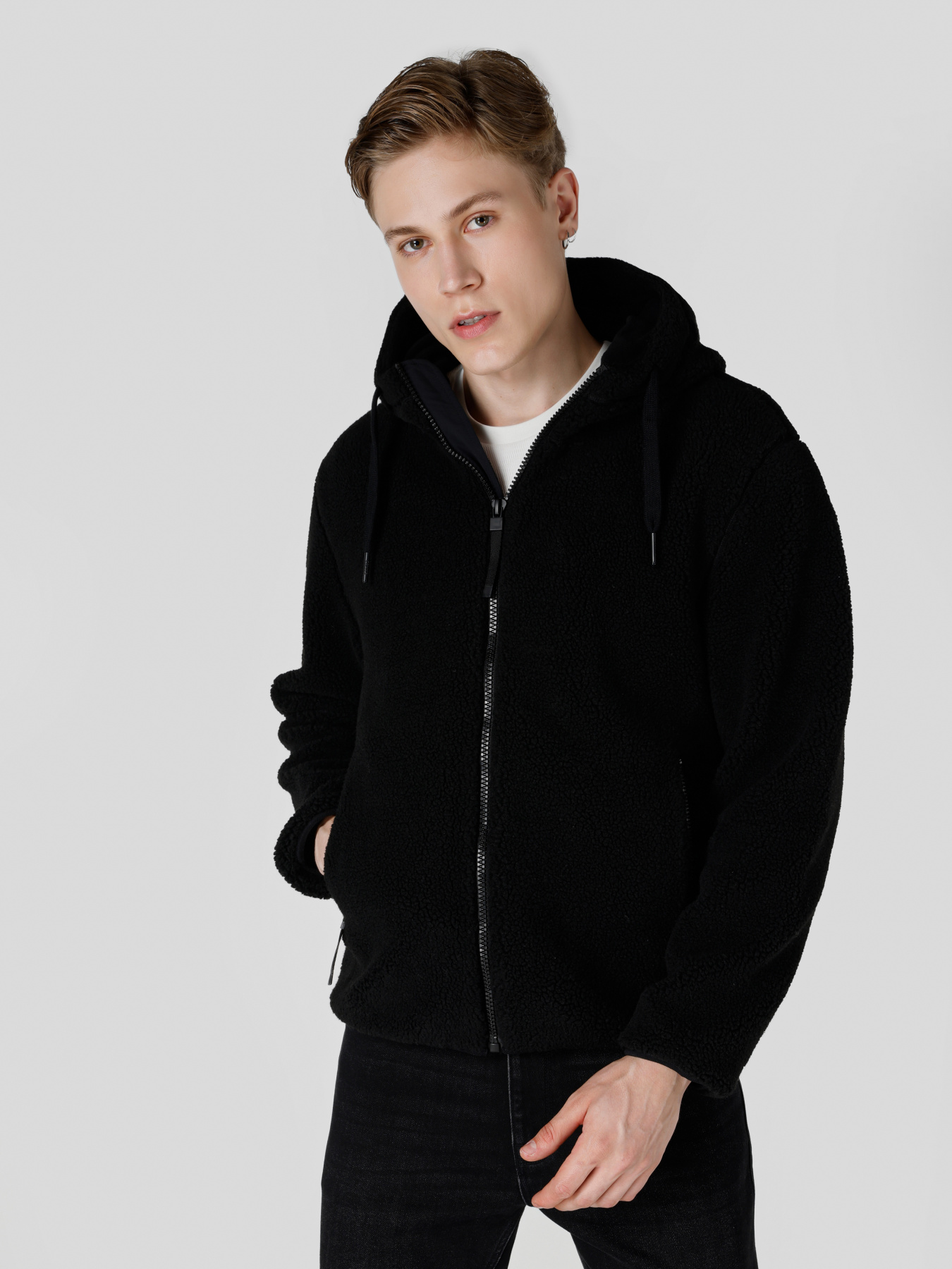 Куртки и дубленки Colin’s модель CL1065583_Q1.V1_BLK Фото