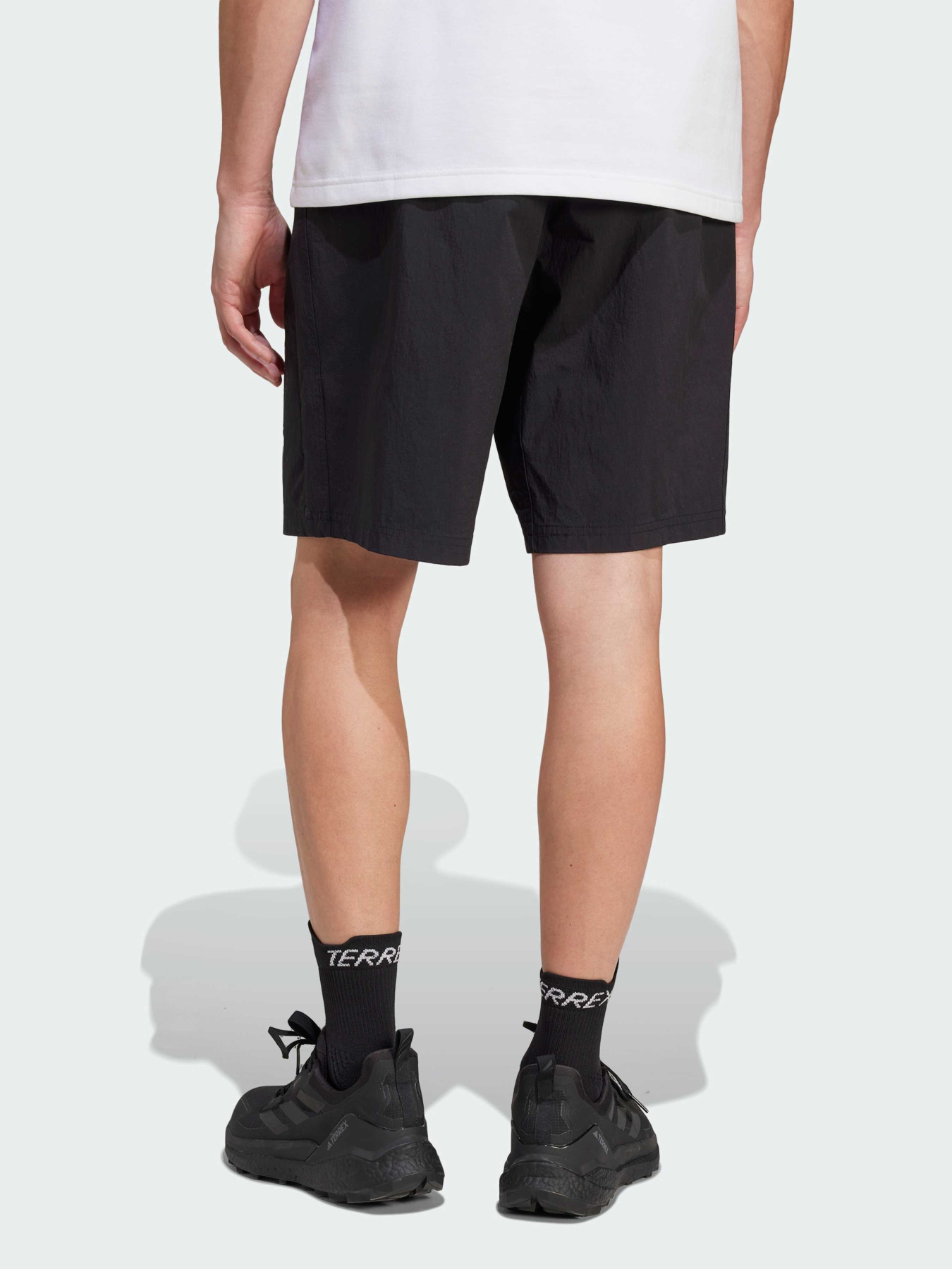 Шорты Adidas модель JD5845 Фото