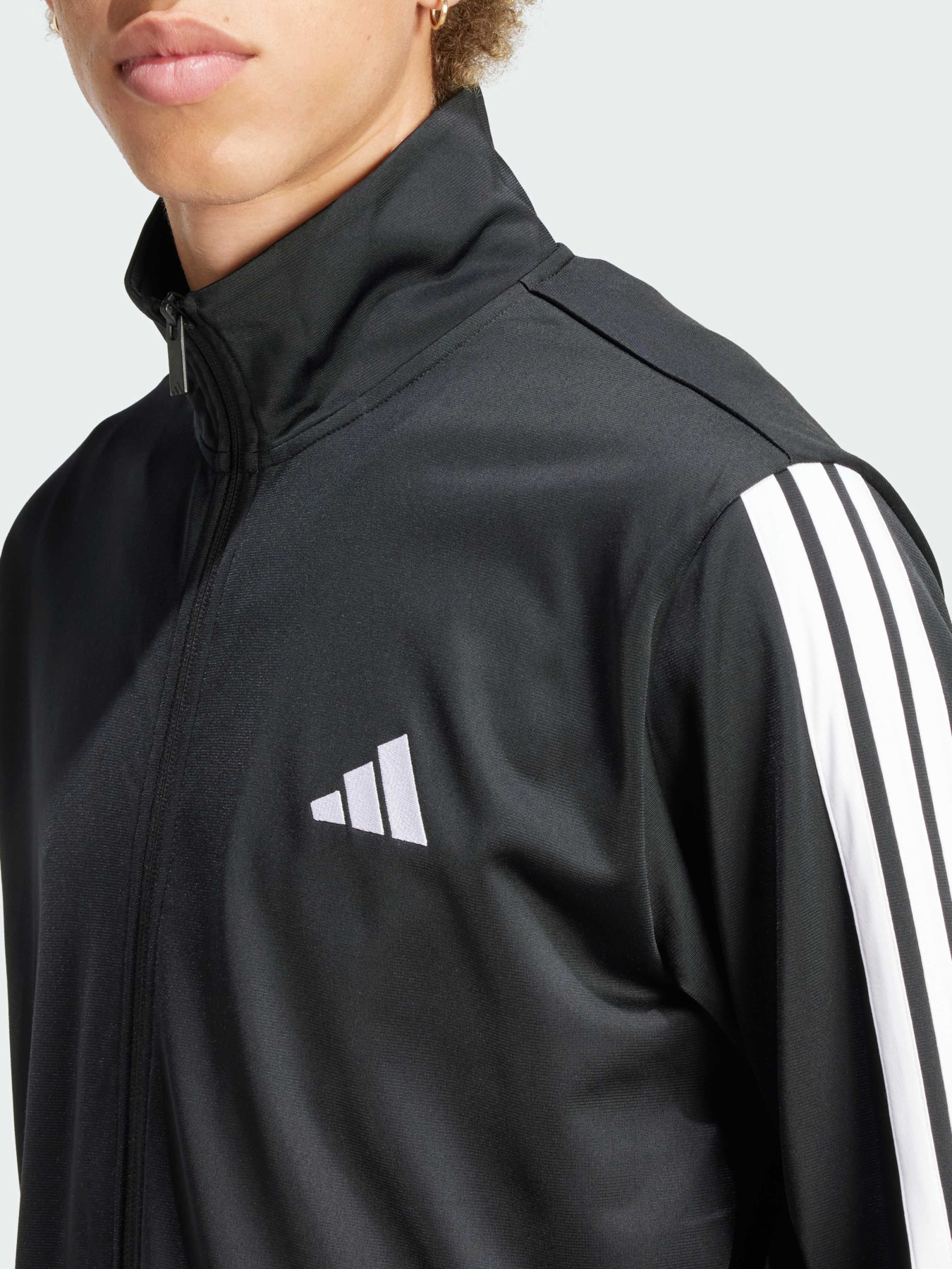 Костюмы Adidas 3 Stripes модель JI8858 Костюмы Adidas 3 Stripes модель JI8858 Фото