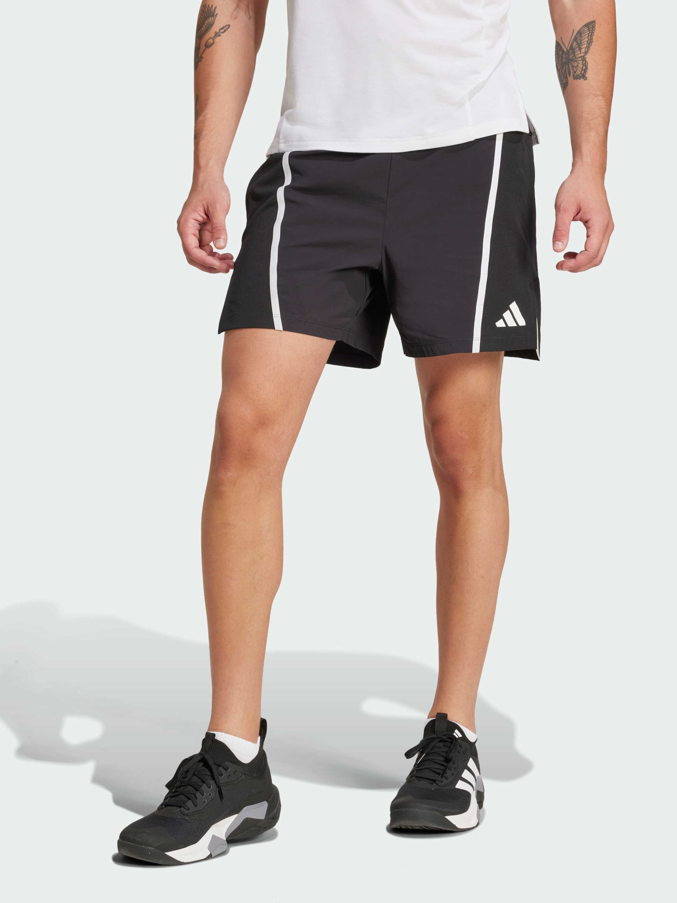 Шорты Adidas модель JE8245 Фото