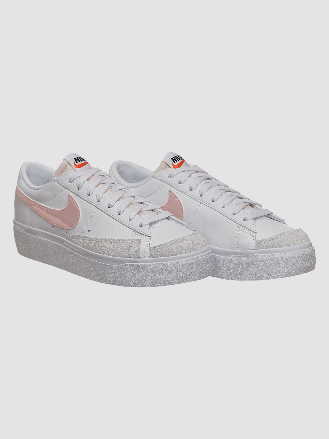 Кроссовки NIKE Nike Blazer Low Platform White (DJ0292-103) модель DJ0292-103 Кроссовки NIKE Nike Blazer Low Platform White (DJ0292-103) модель DJ0292-103 Фото