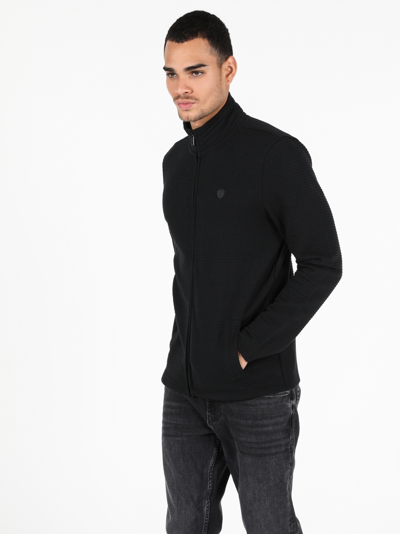 Худи и свитшоты Colin’s модель CL1050964_Q1.V1_BLK Фото