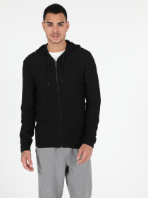 Худи и свитшоты Colin’s модель CL1050730_Q1.V1_BLK Фото