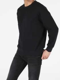 Худи и свитшоты Colin’s модель CL1050660_Q1.V1_BLK Фото