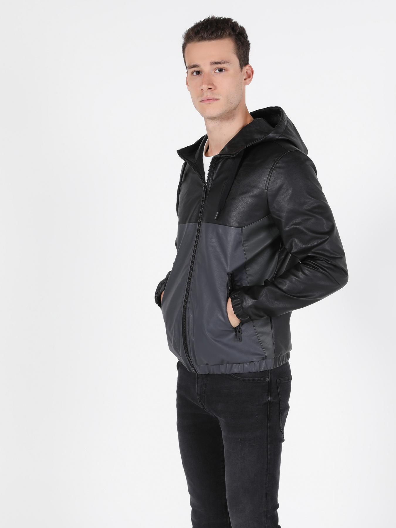 Куртки та дублянки Colin’s модель CL1050094_Q1.V1_BLK Фото