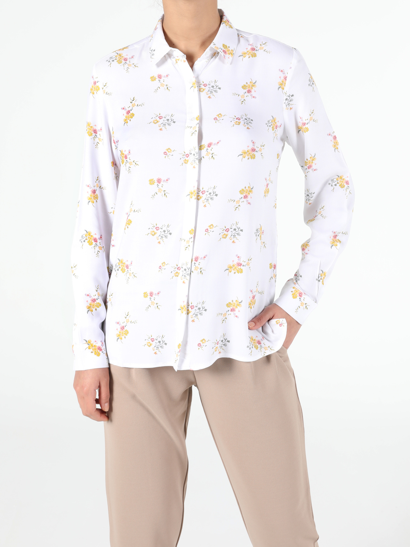 Сорочки Colin’s модель CL1053406_Q1.V1_WHT Фото