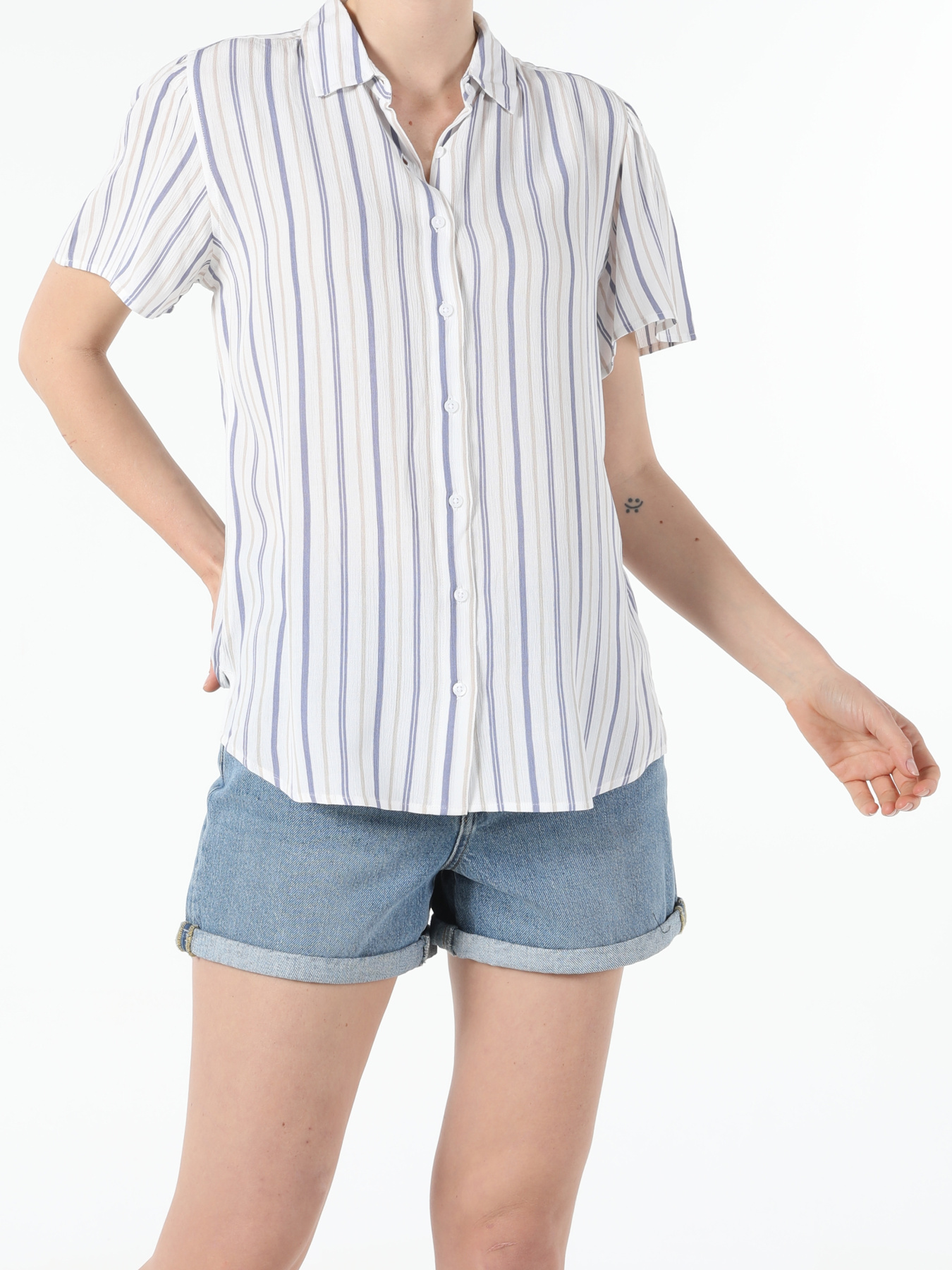 Сорочки Colin’s модель CL1054182_Q1.V1_WHT Фото
