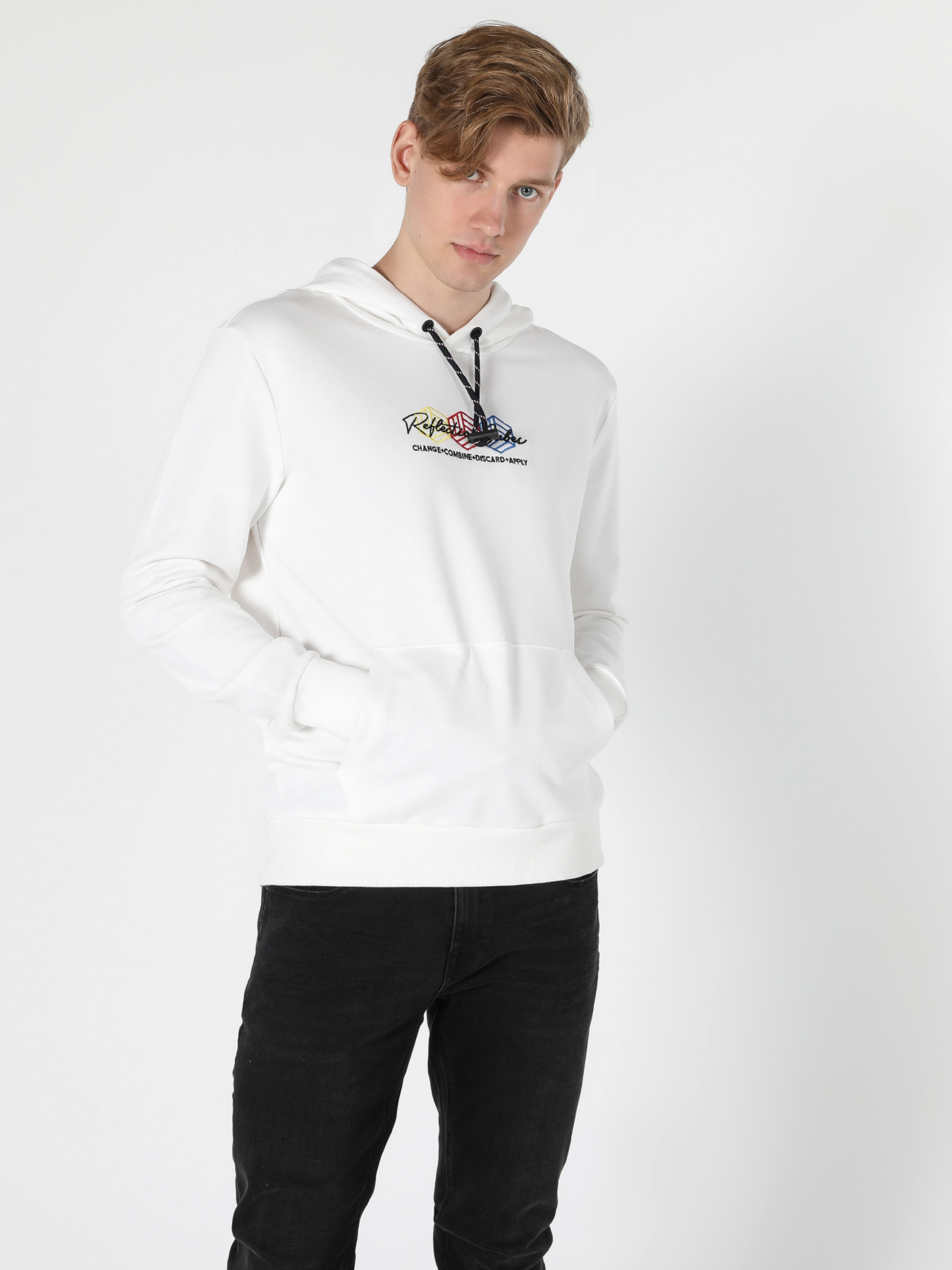 Худи и свитшоты Colin’s модель CL1055070_Q1.V1_WHT Фото